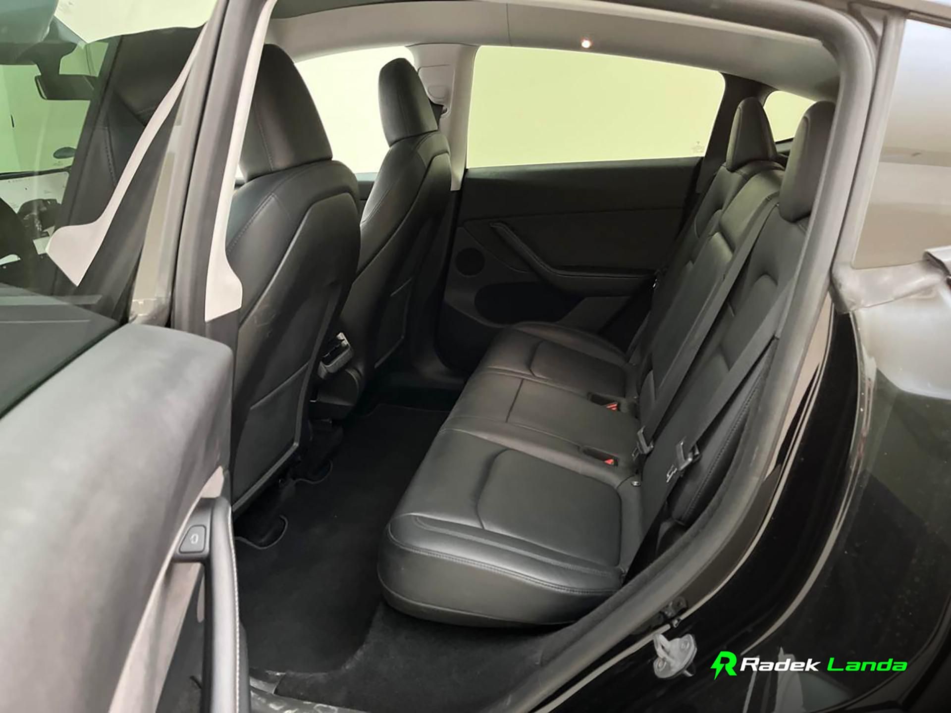 Tesla Model Y, Long Range AWD Berlín - fotka 5