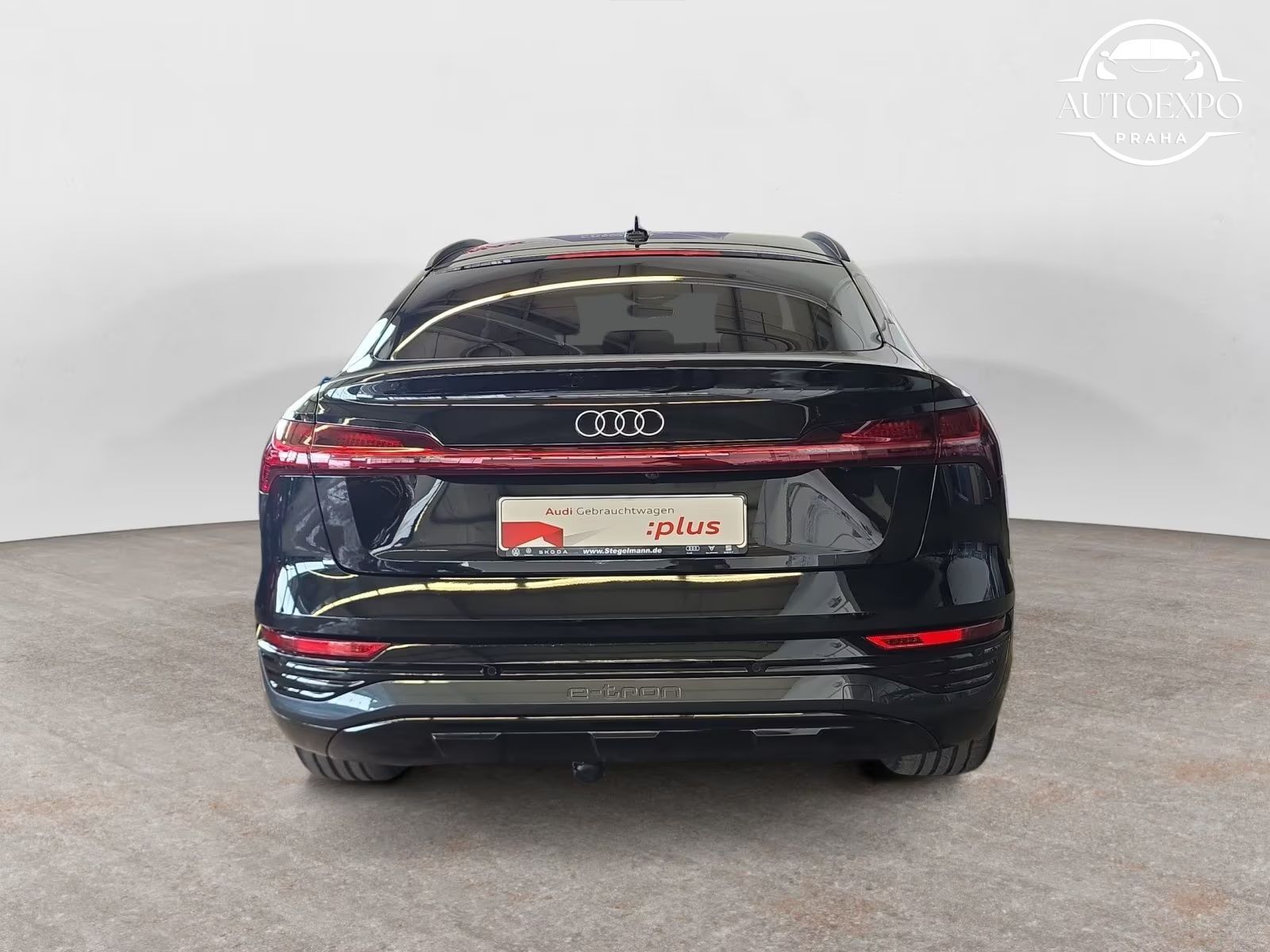 Audi Q8 e-tron, Q8 Sportback etron 55 S-Line* - fotka 5