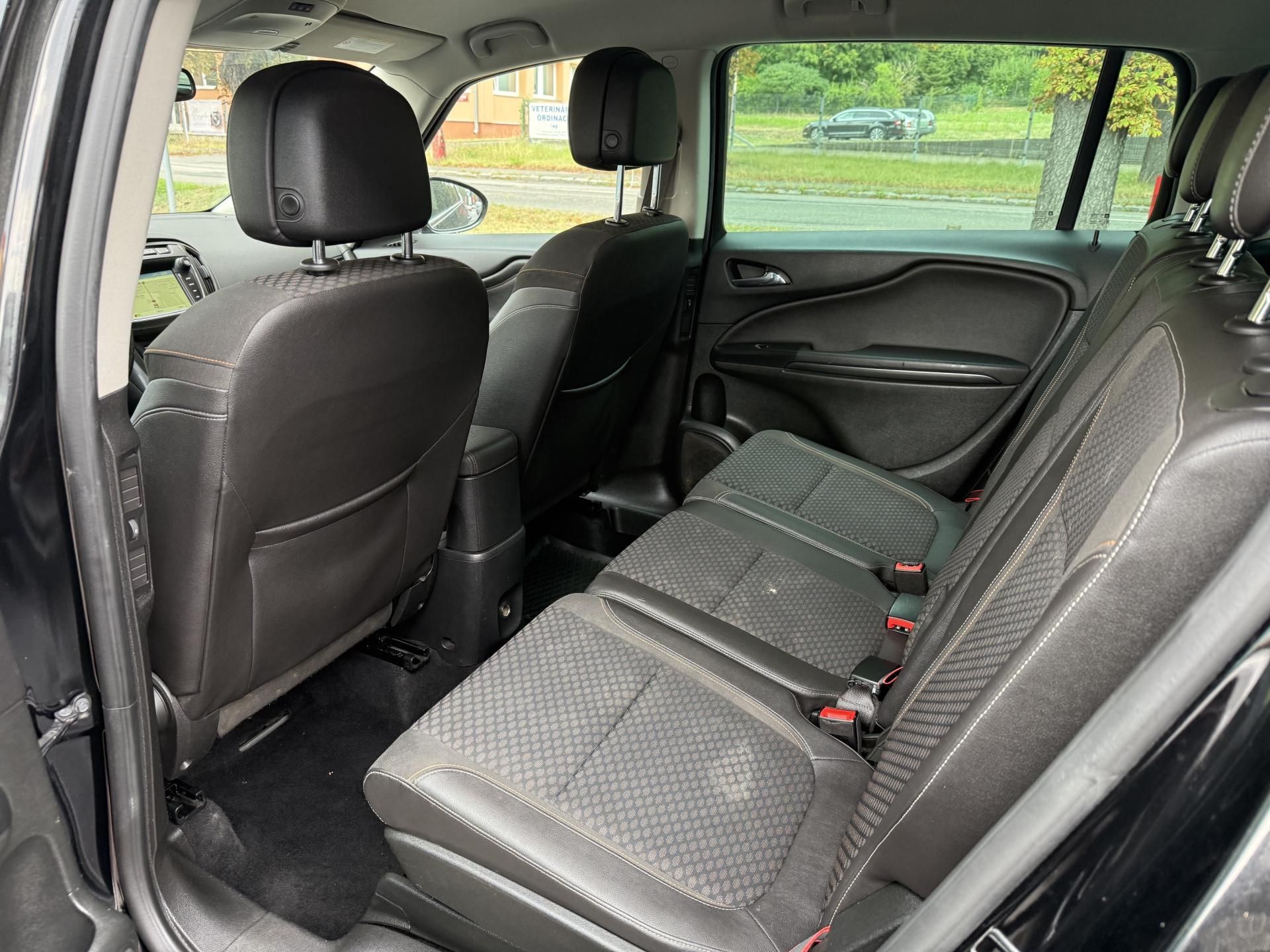 Opel Zafira, 2.0 - fotka 5