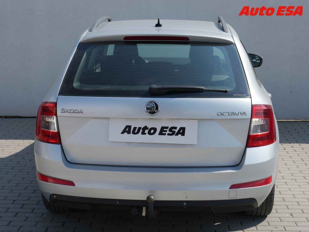 Škoda Octavia, 1.6 TDI - fotka 5