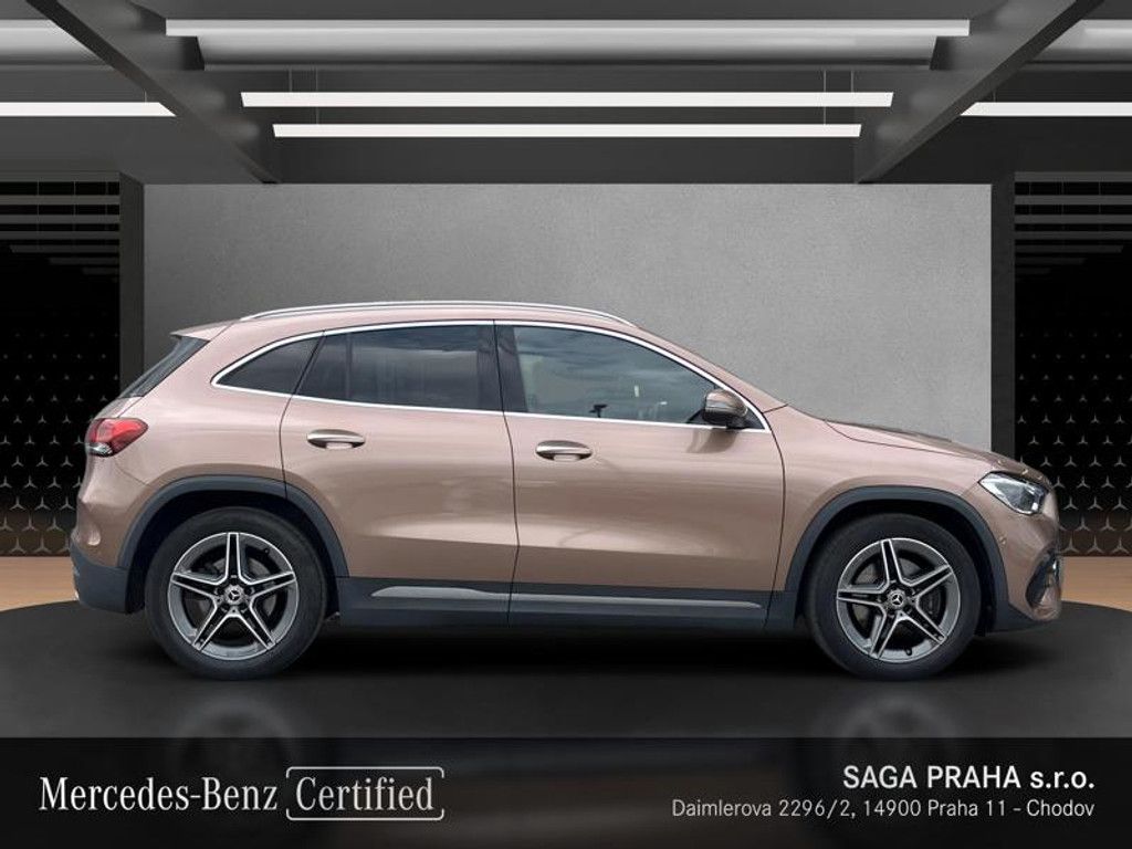 Mercedes-Benz GLA, 250 4MATIC AMG Line Panorama - fotka 3