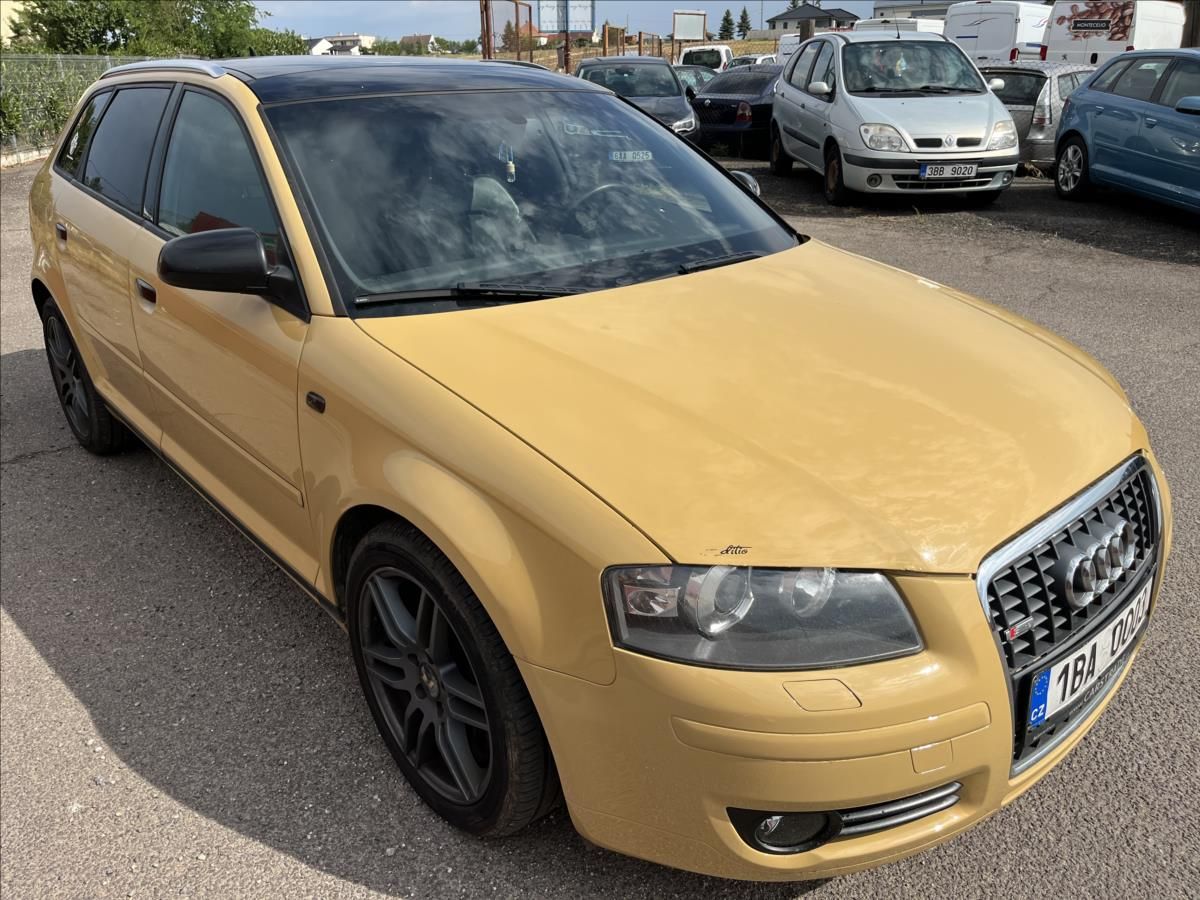 Audi A3, 3,2 i V6 184KW 4x4  Sportback - fotka 3