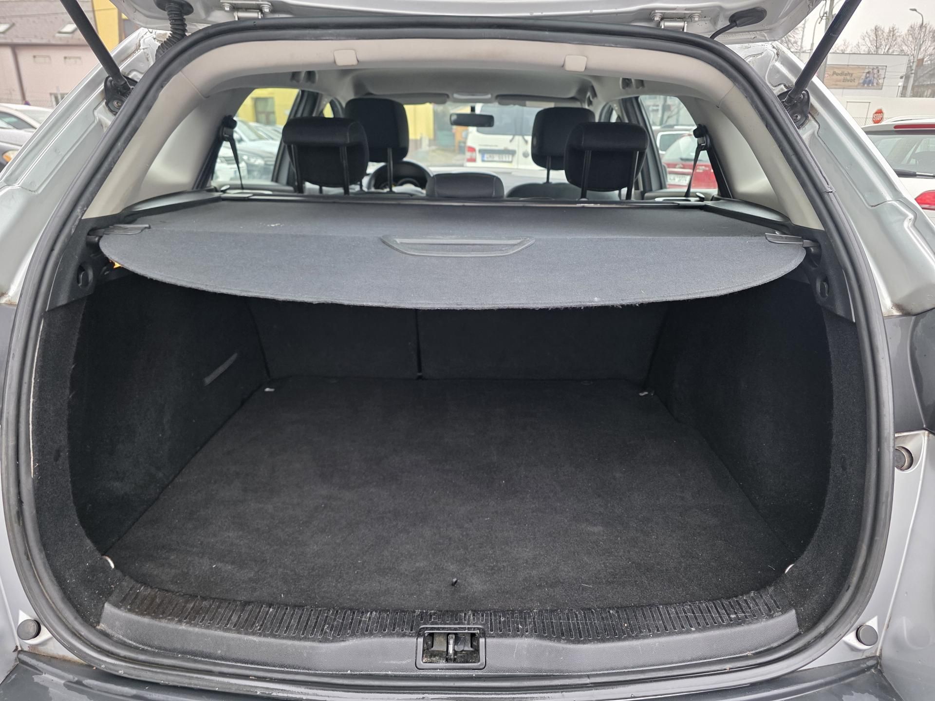 Renault Mégane, 1.6 i Parkovací senzory - fotka 5