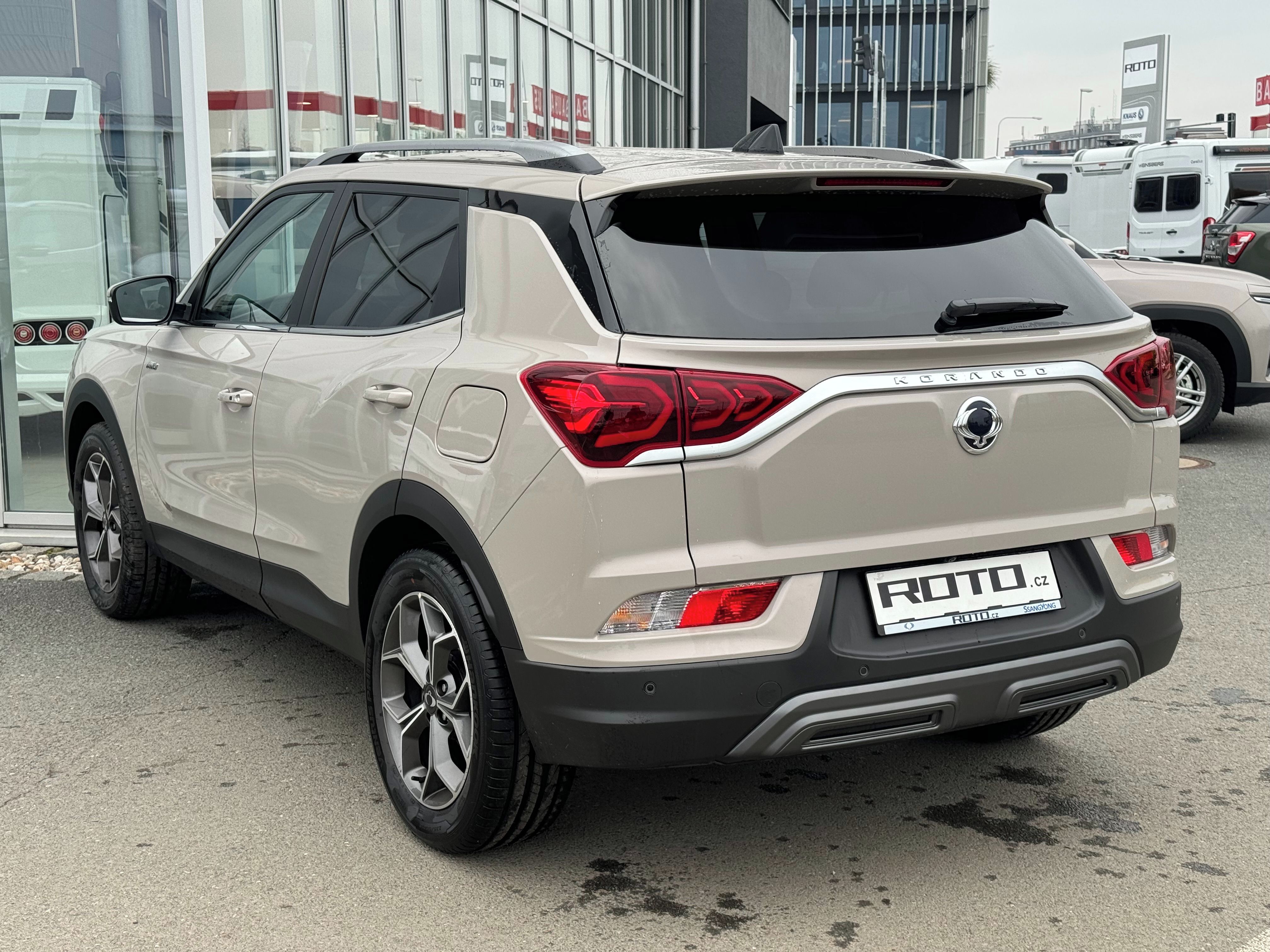 KGM Korando, 6AT; 4x4; PREMIUM+; PŘEDVÁDĚCÍ - fotka 4