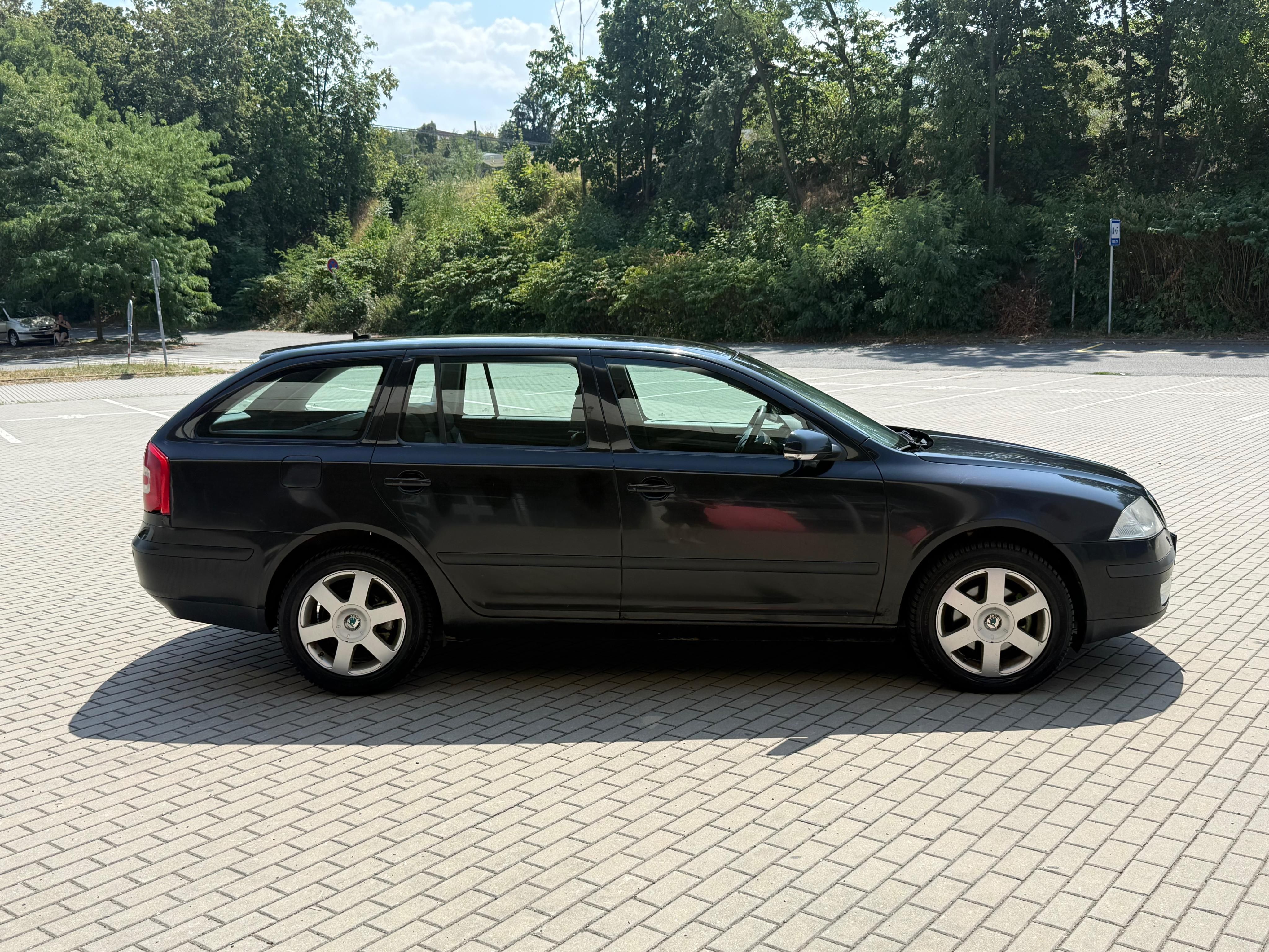 Škoda Octavia, 2.0TDI, 103kw DSG - fotka 6
