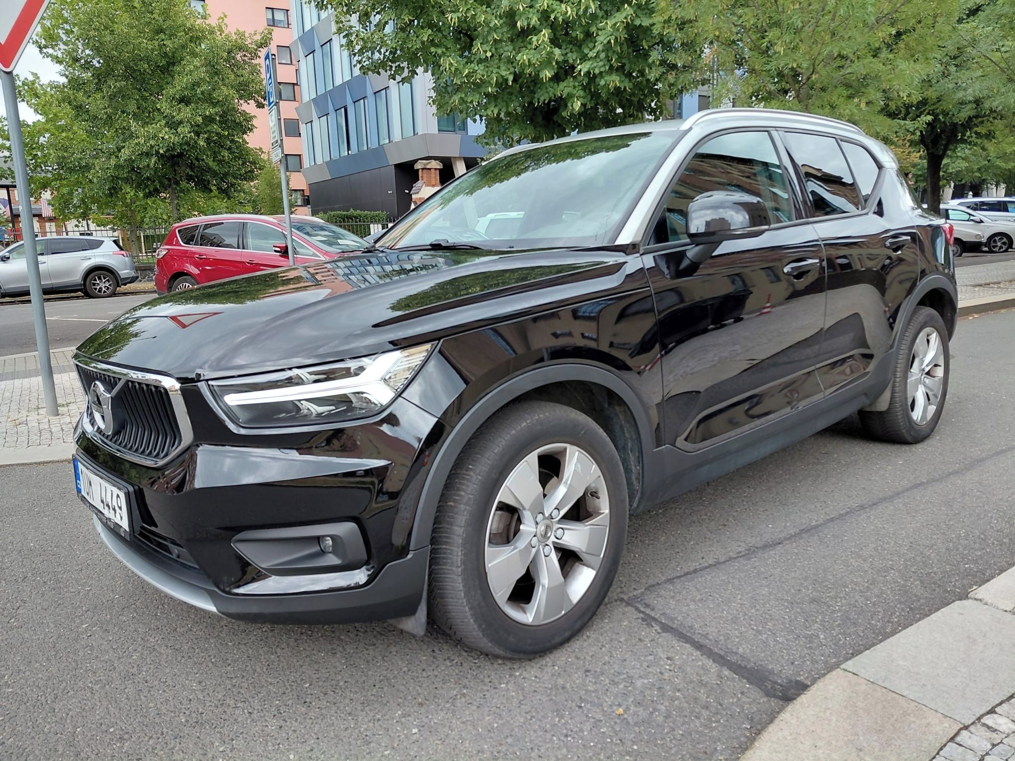 Volvo XC40 - fotka 3