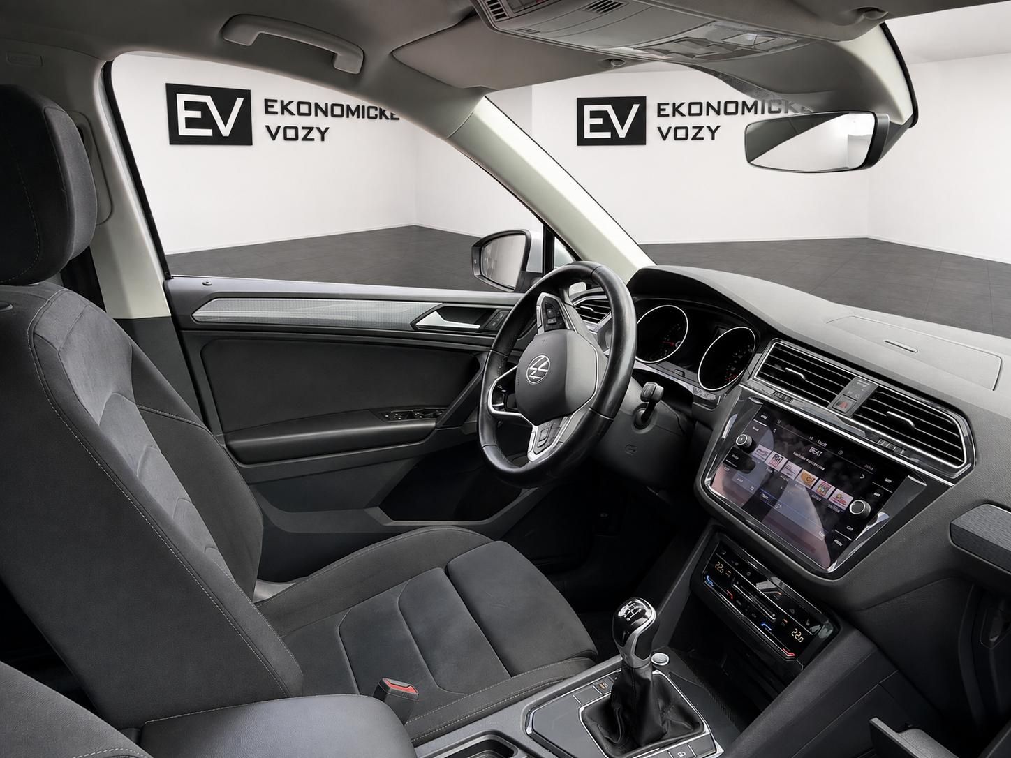 Volkswagen Tiguan, 2.0 TDI,LIFE,ČR,1 MAJITEL - fotka 2