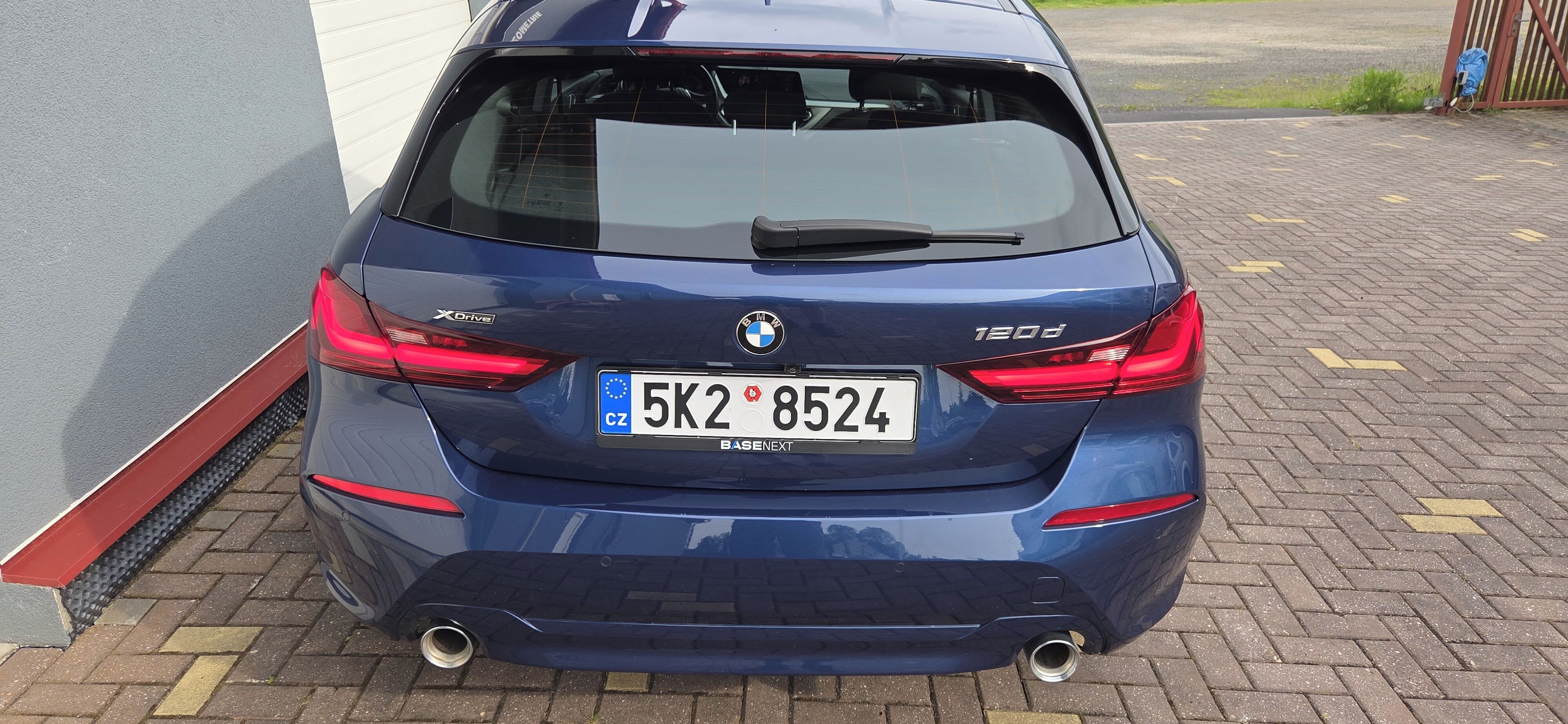 BMW Řada 1, BMW 120d xDrive | 140 kW | Aut - fotka 5