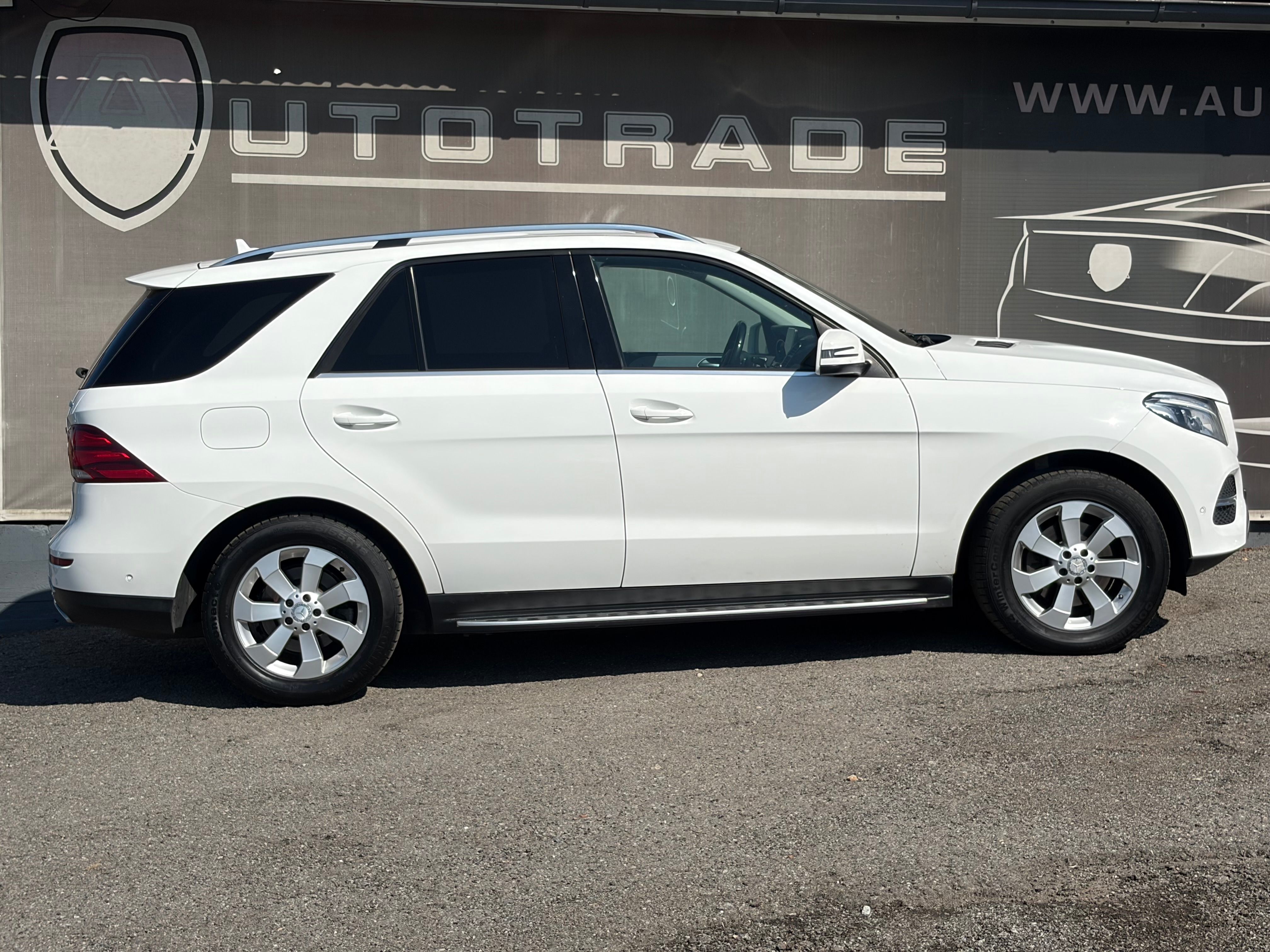 Mercedes-Benz GLE, 350D 4MATIC, Tažné, AMG Packet - fotka 5