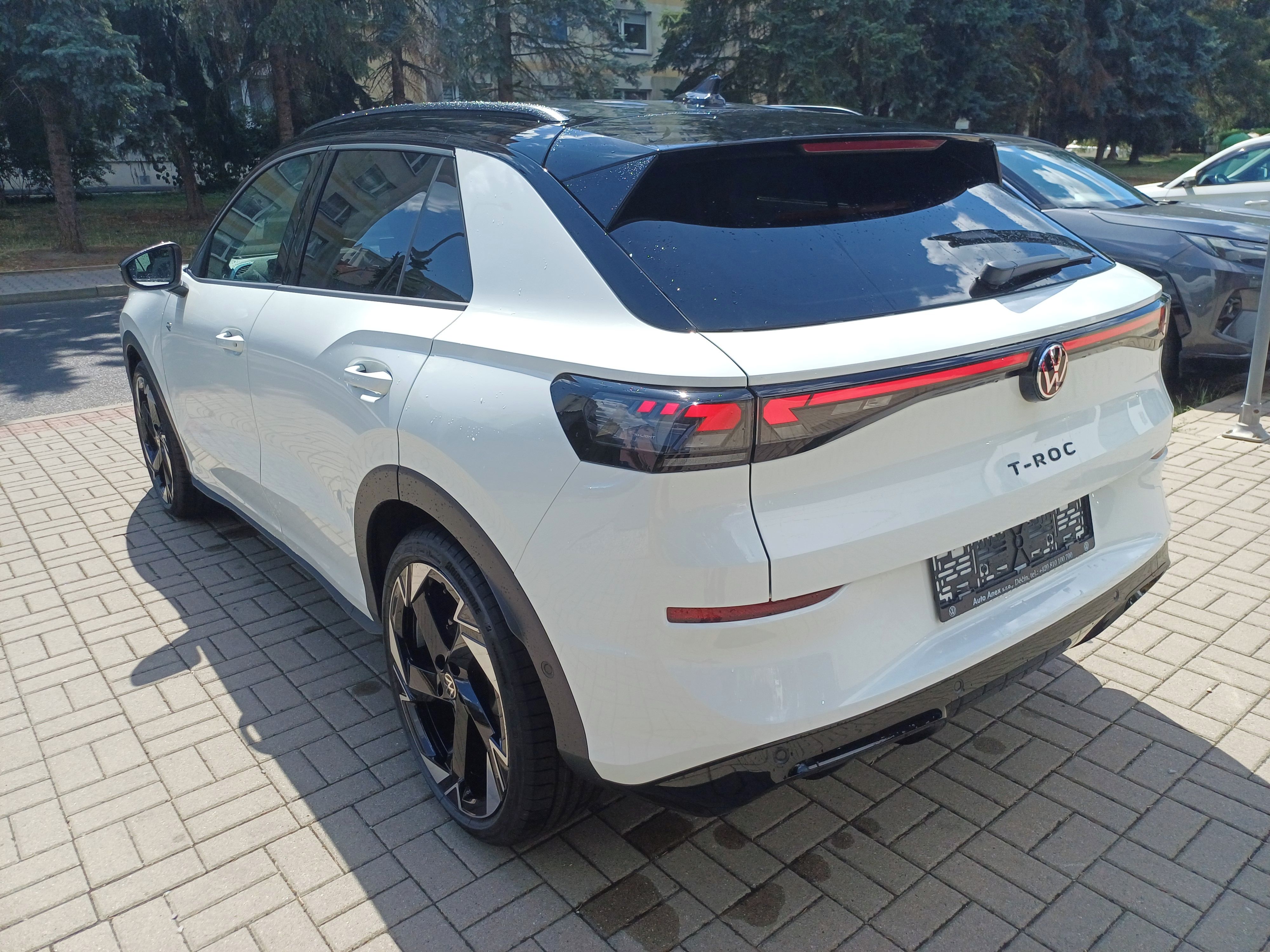 Volkswagen T-Roc, VW T-Roc,R-Line,1.5eTSI 110KW - fotka 4