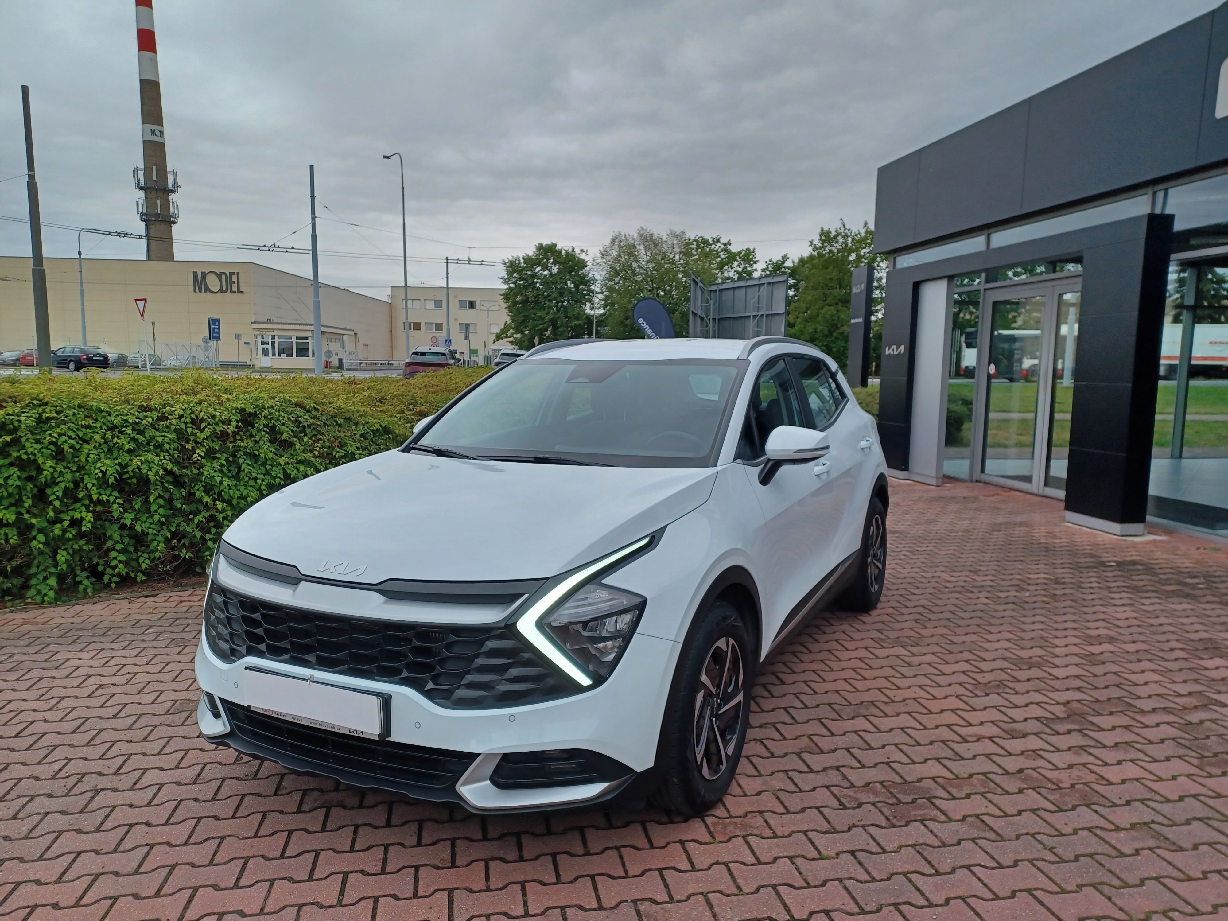 Kia Sportage, 1.6 CRDi MHEV 7DCT Exclusive - fotka 2