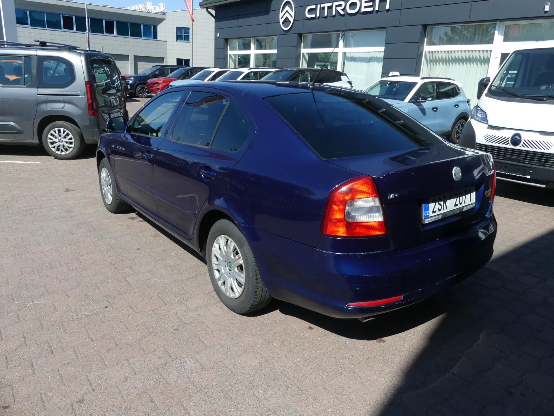 Škoda Octavia, 1,6 MPi - fotka 6