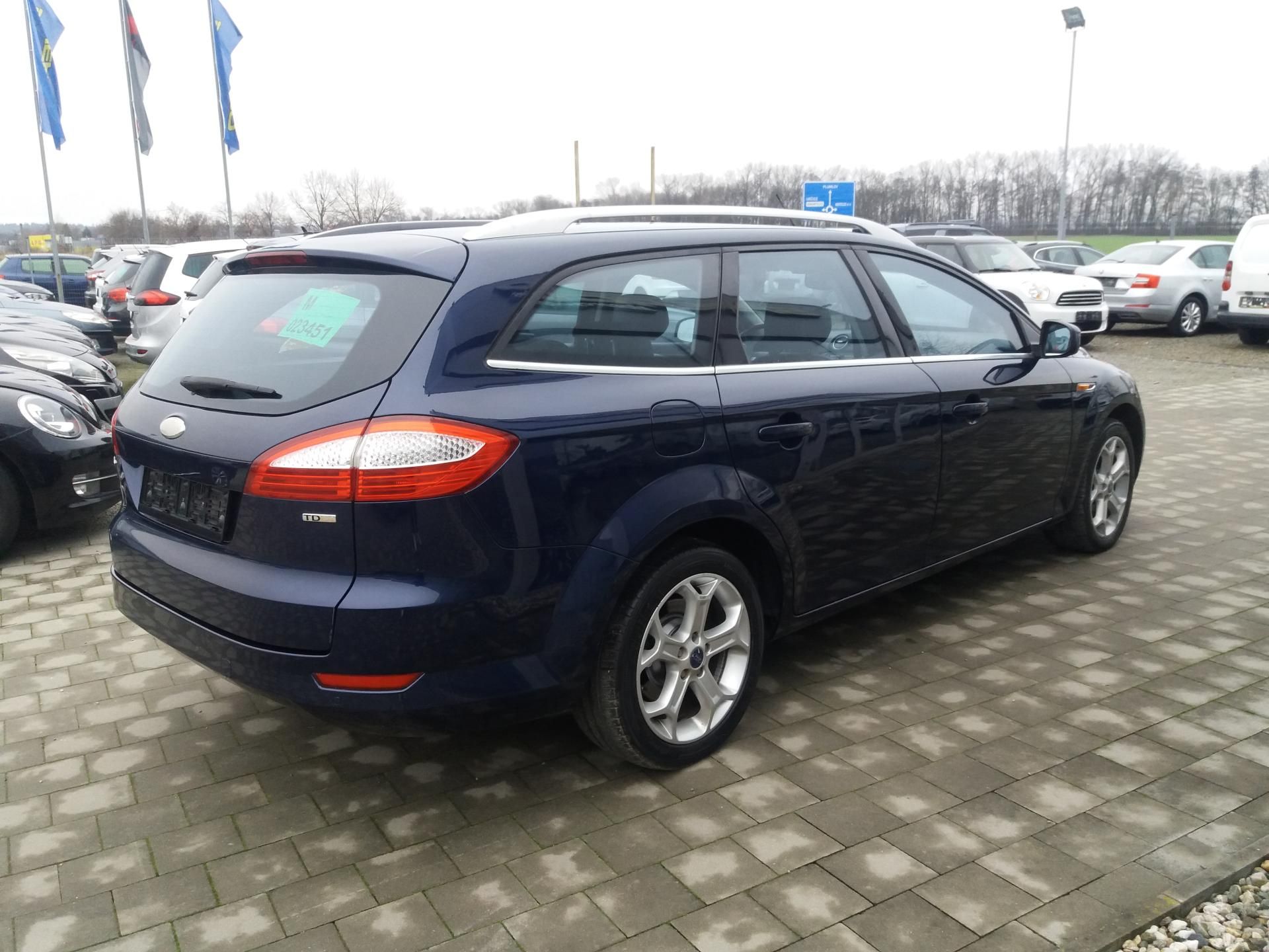 Ford Mondeo, 2.0TDCi,103kW,KŮŽE,SERV.KNÍŽKA - fotka 4