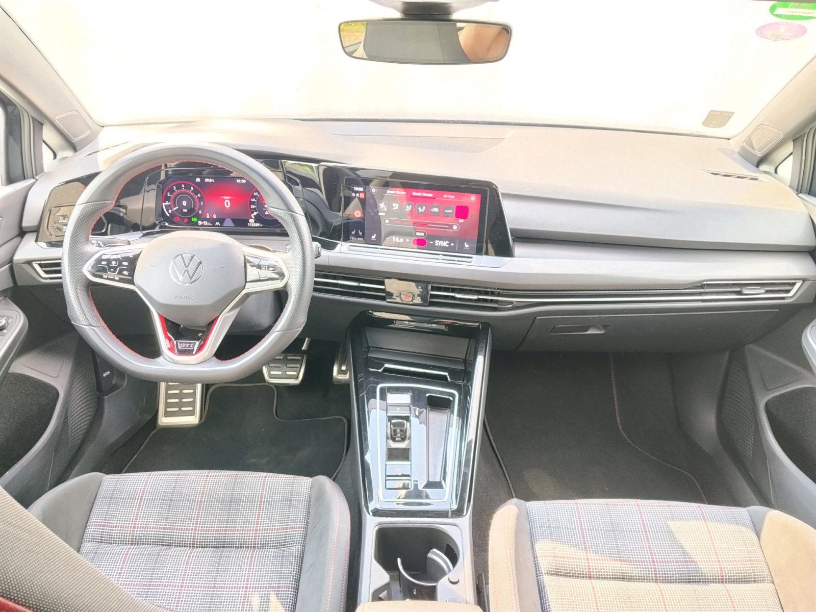 Volkswagen Golf, 2,0 TSI GTI 180kW DSG DPH - fotka 5