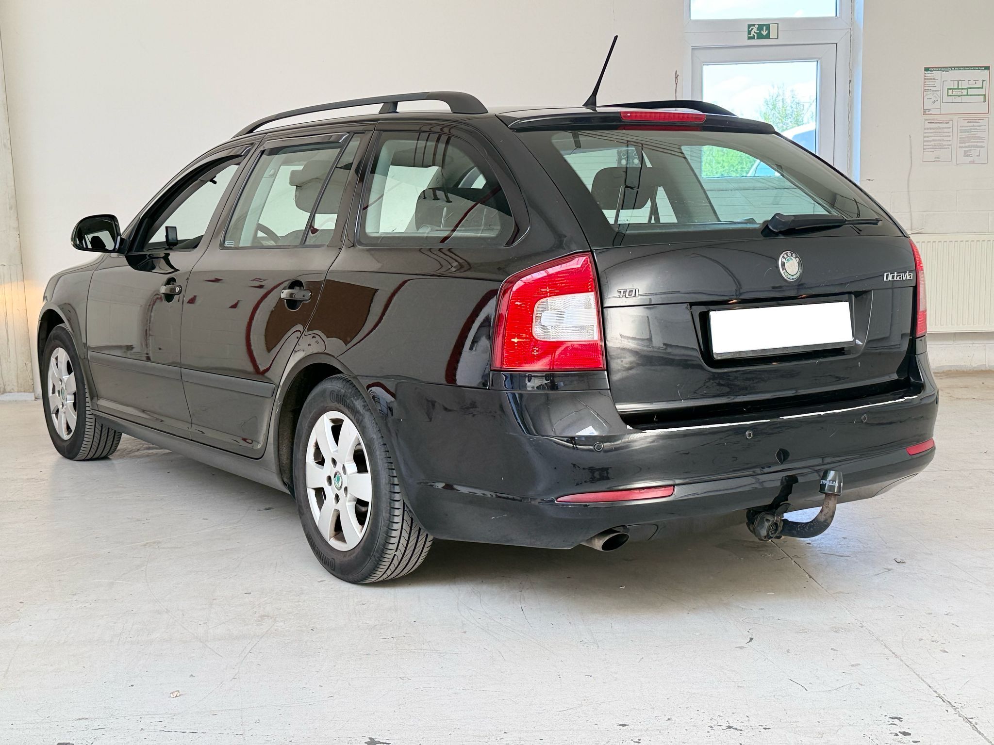 Škoda Octavia, Ambition 1.6 TDI 77kw, 1M ČR, - fotka 5