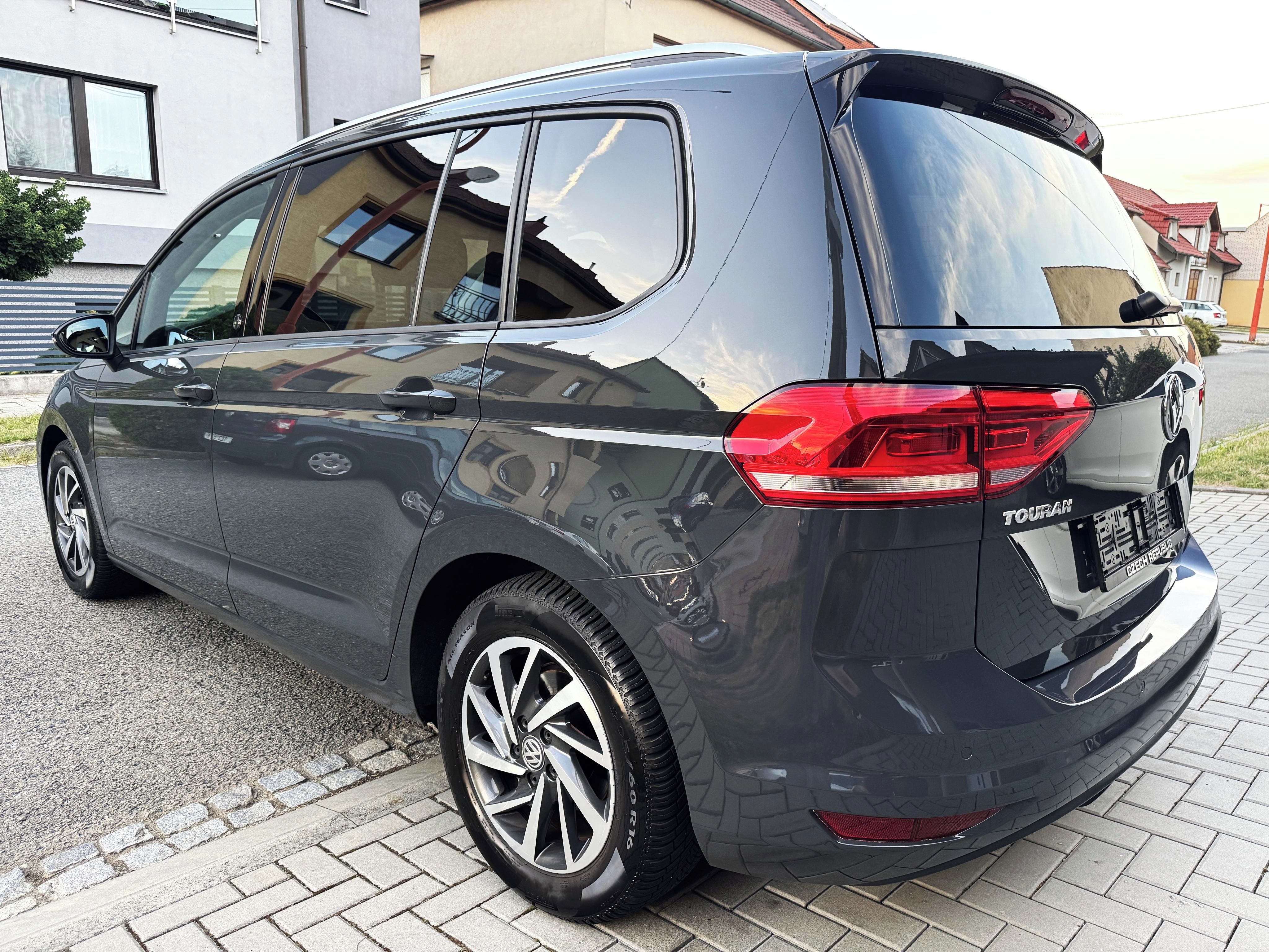 Volkswagen Touran, TOURAN 1.2TSI 7-MÍST,NAVI,ACC, - fotka 6