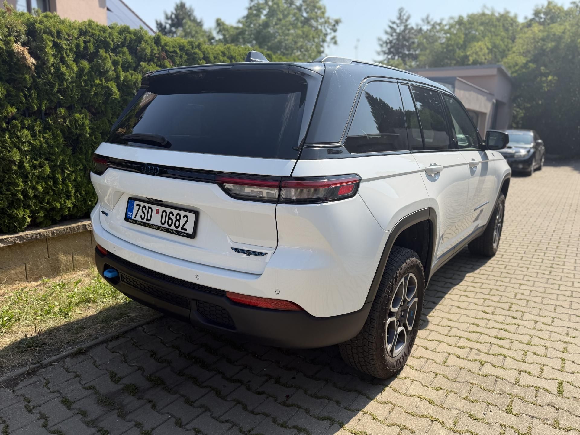 Jeep Grand Cherokee, TRAILHAWK 4XE, MAX VÝBAVA-TOP - fotka 6