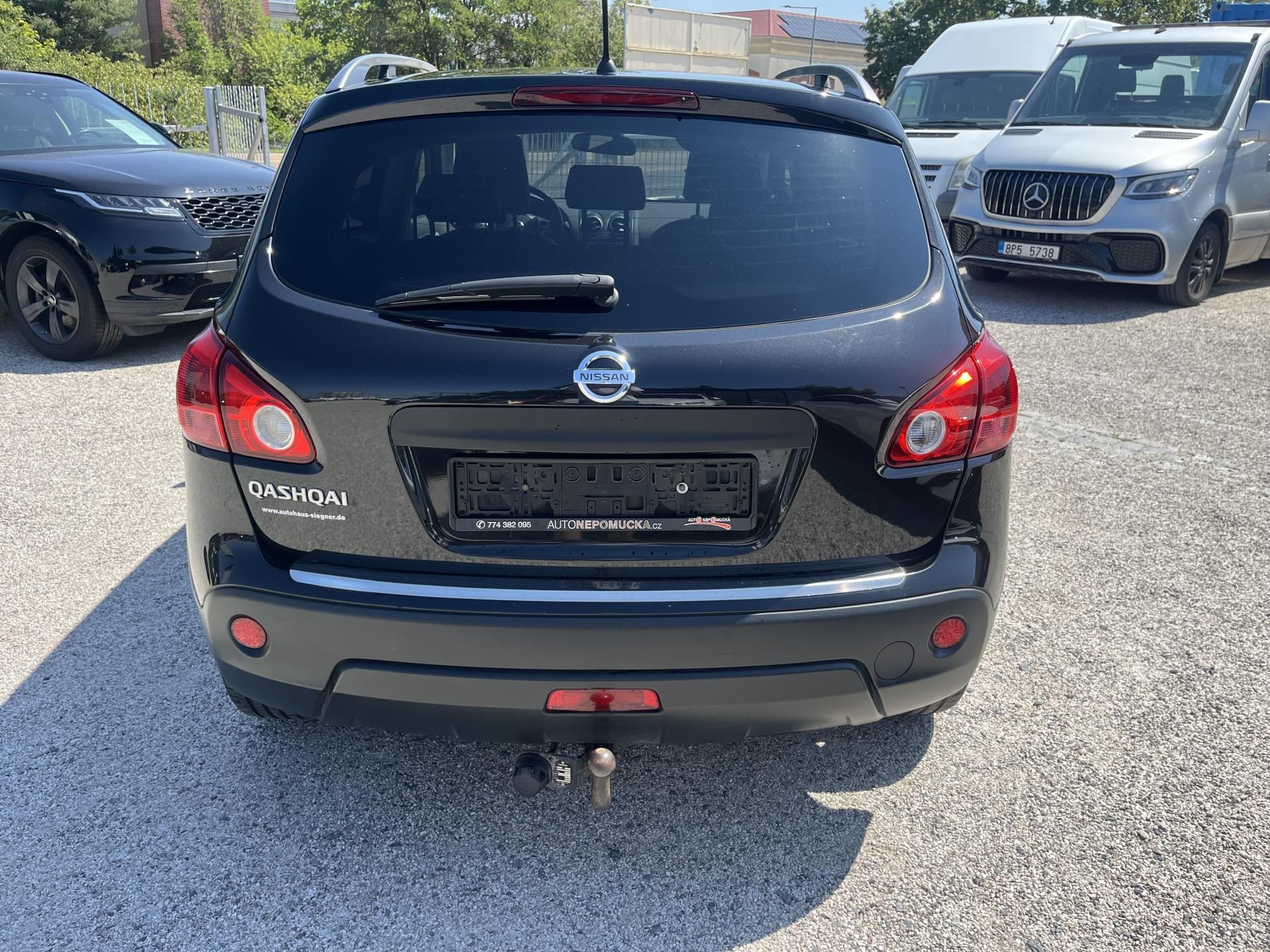 Nissan Qashqai, 2.0i 104 KW, 4x4, Panorama - fotka 6