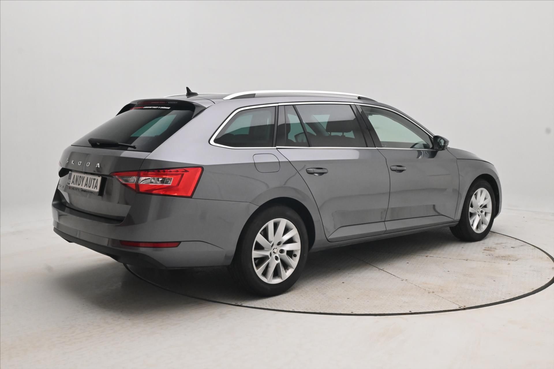Škoda Superb, 2,0 TDI 110 kW DSG STYLE Záruk - fotka 5