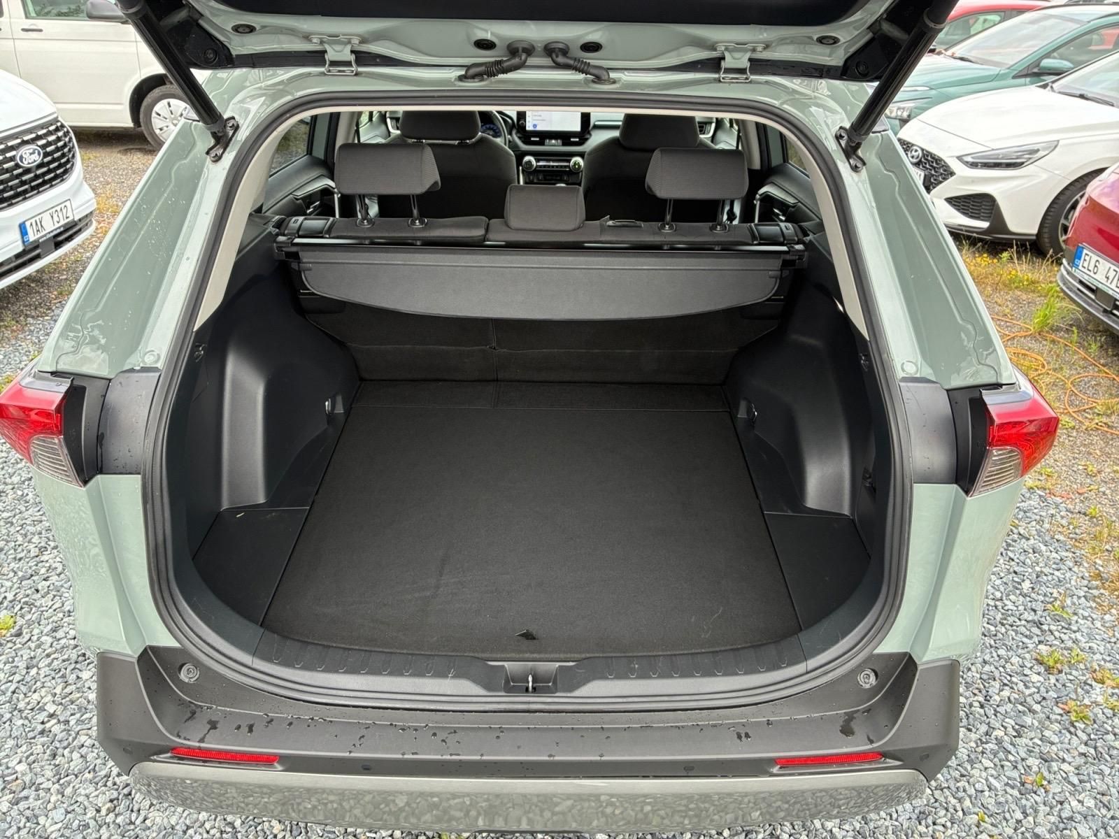 Toyota Rav4, COMFORT 2.5 HYBRID 131kW 4WD - fotka 6