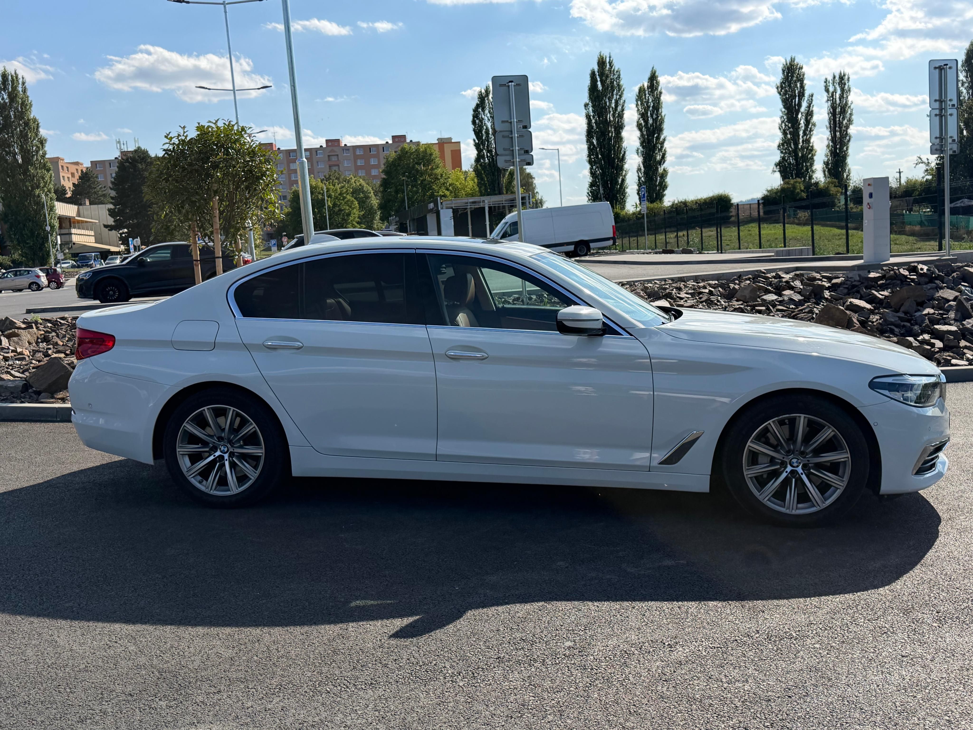 BMW Řada 5, 530d, luxury line, ventilace - fotka 5