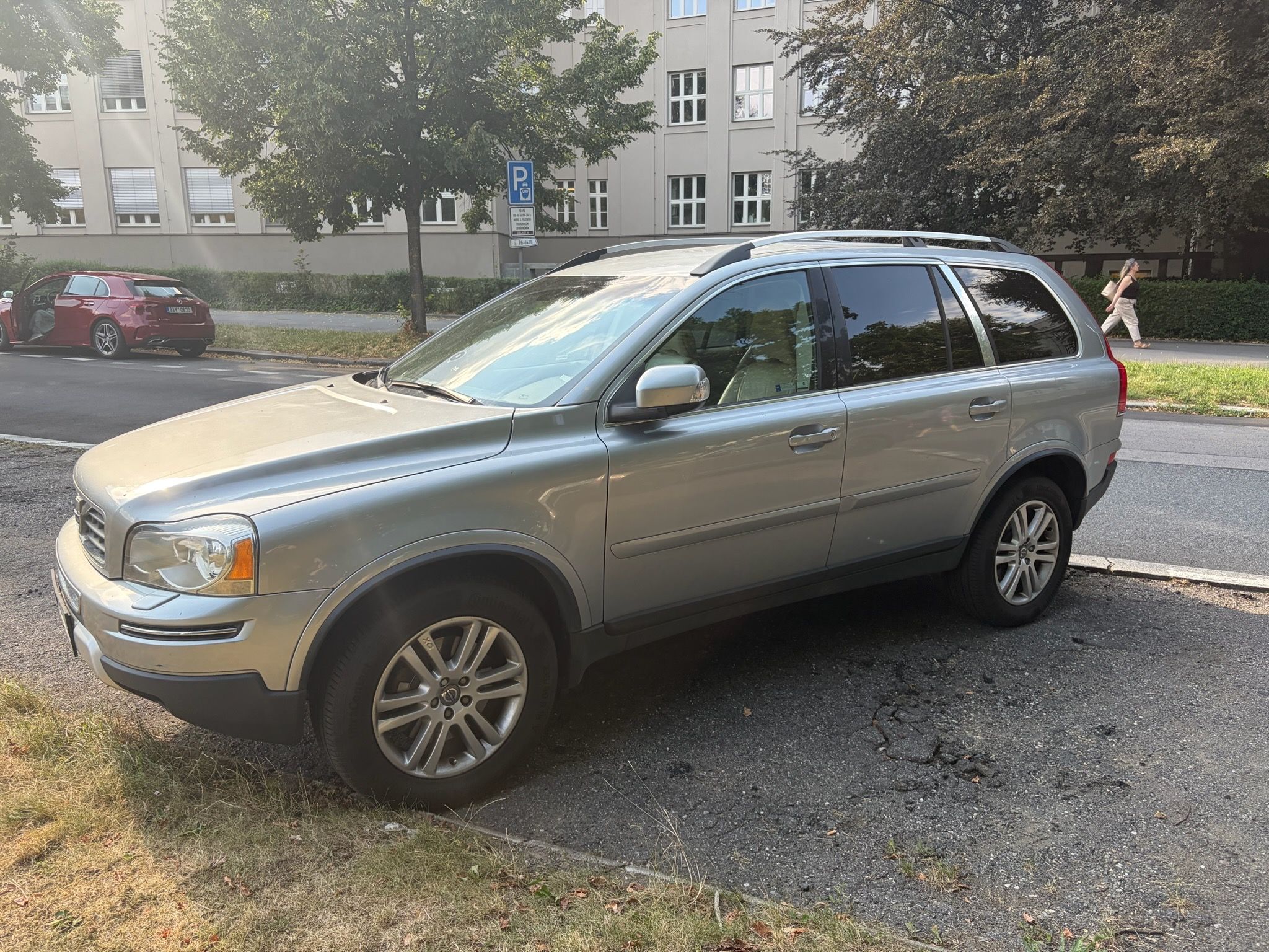Volvo XC90 - fotka 3