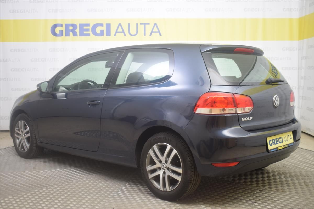 Volkswagen Golf, 1,4 i 1.MAJITEL,SERVISOVÁNO - fotka 5