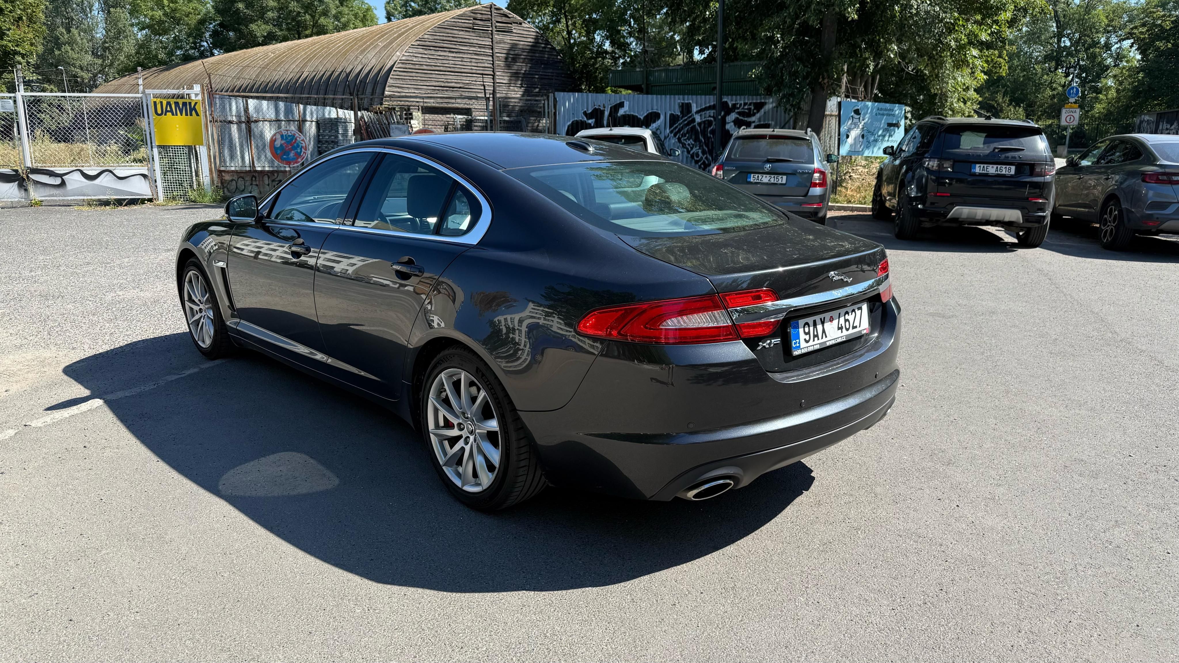 Jaguar XF, 3.0d - fotka 4