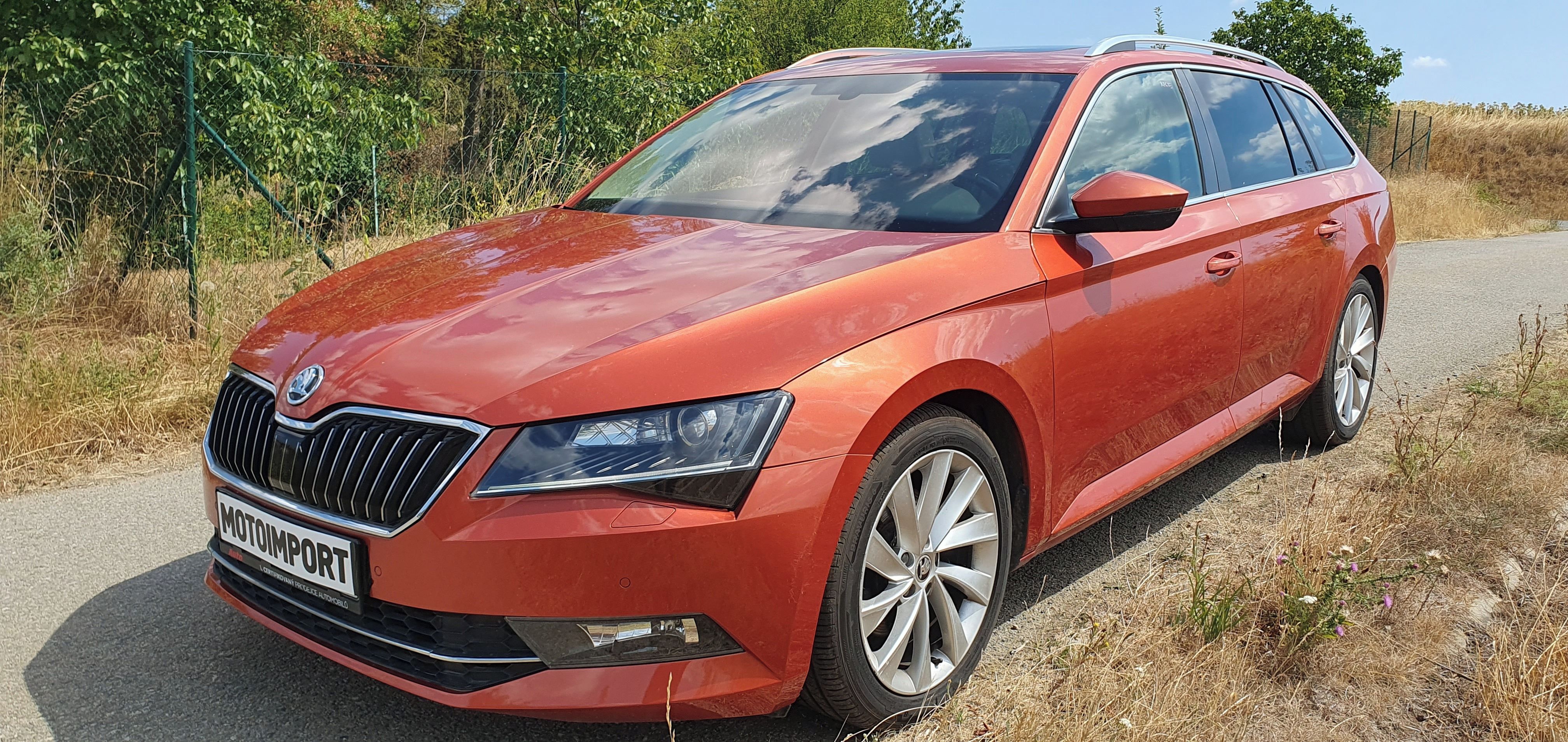 Škoda Superb, 2.0 TDI 110 Kw Luxusní výbava - fotka 3