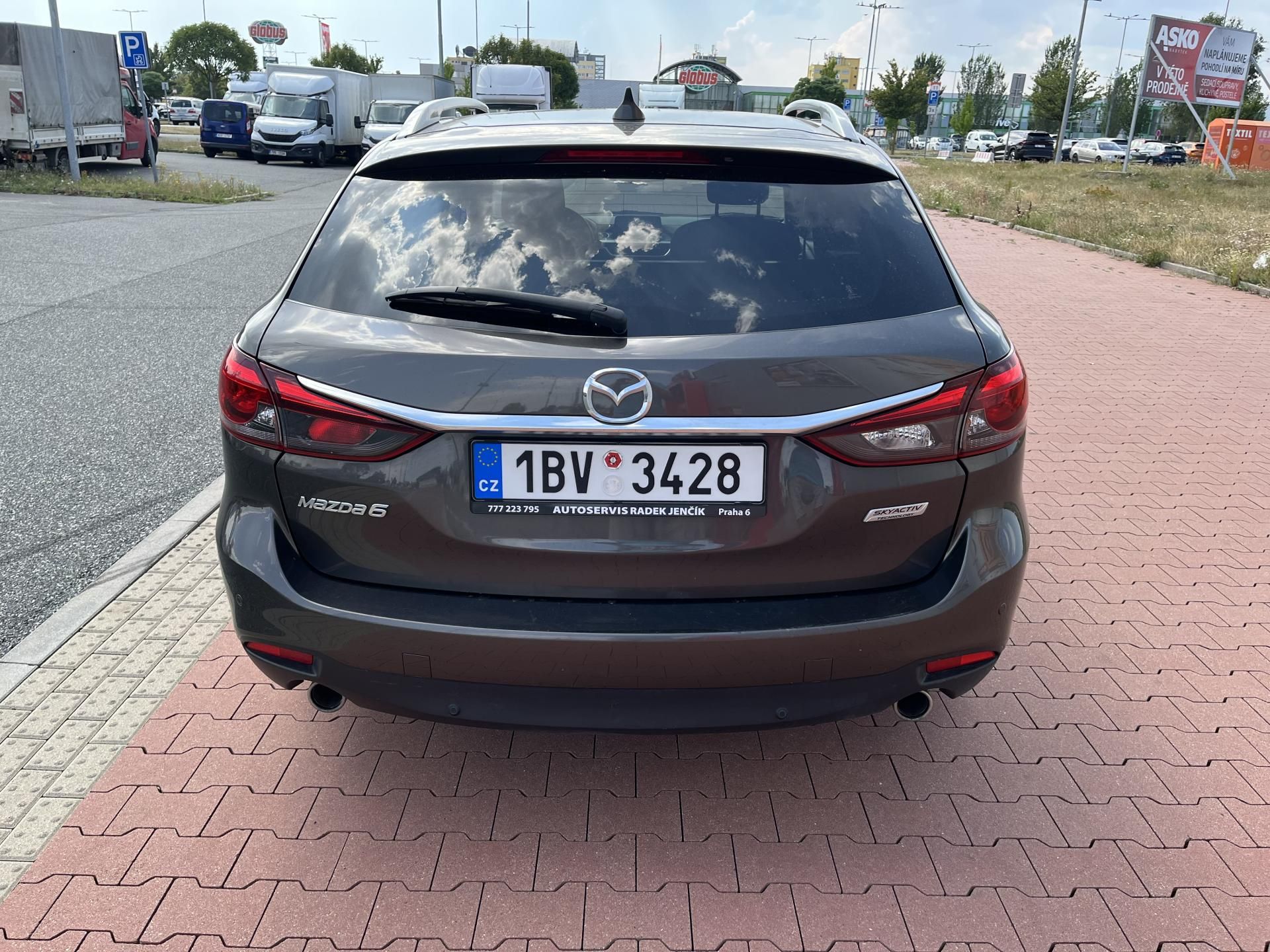 Mazda 6, 2.2 D 110 kW ČR - fotka 6