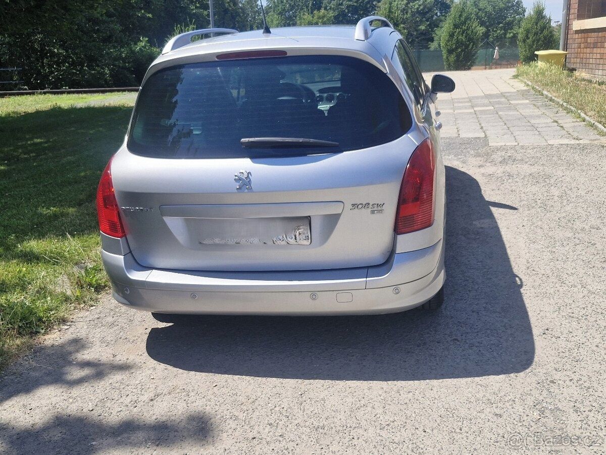Peugeot 308, Peugeot 308sw - fotka 2