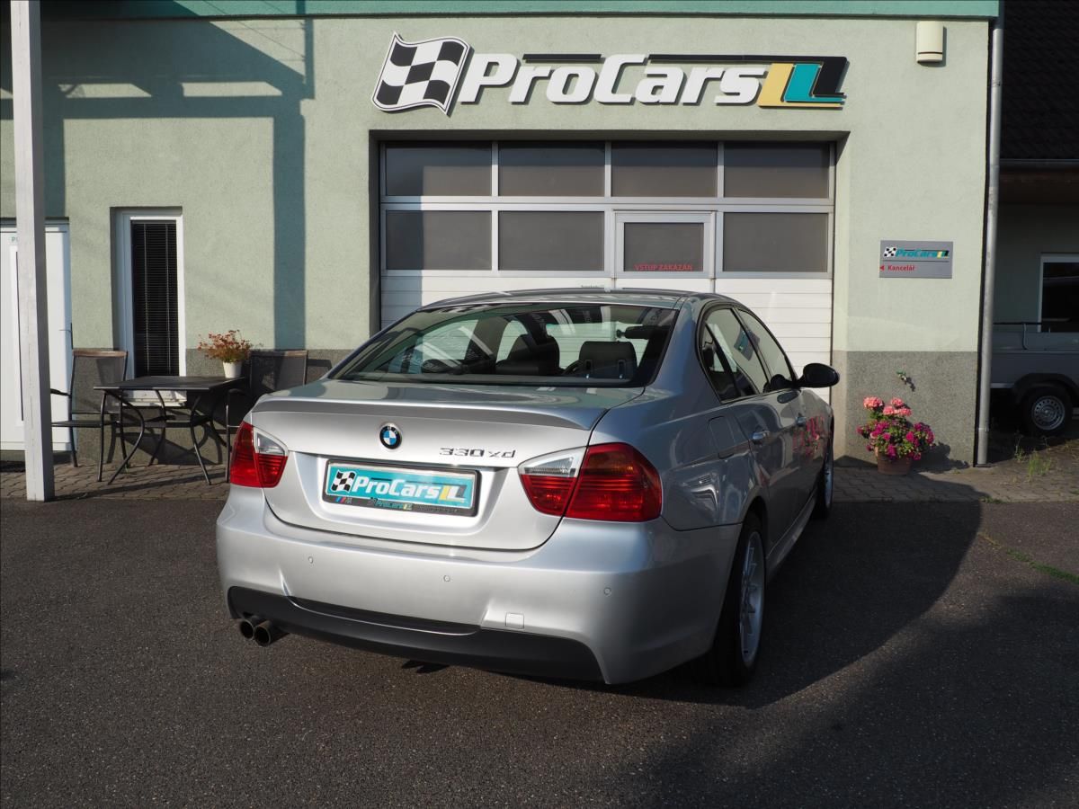 BMW Řada 3, 330xd  M-paket - fotka 3