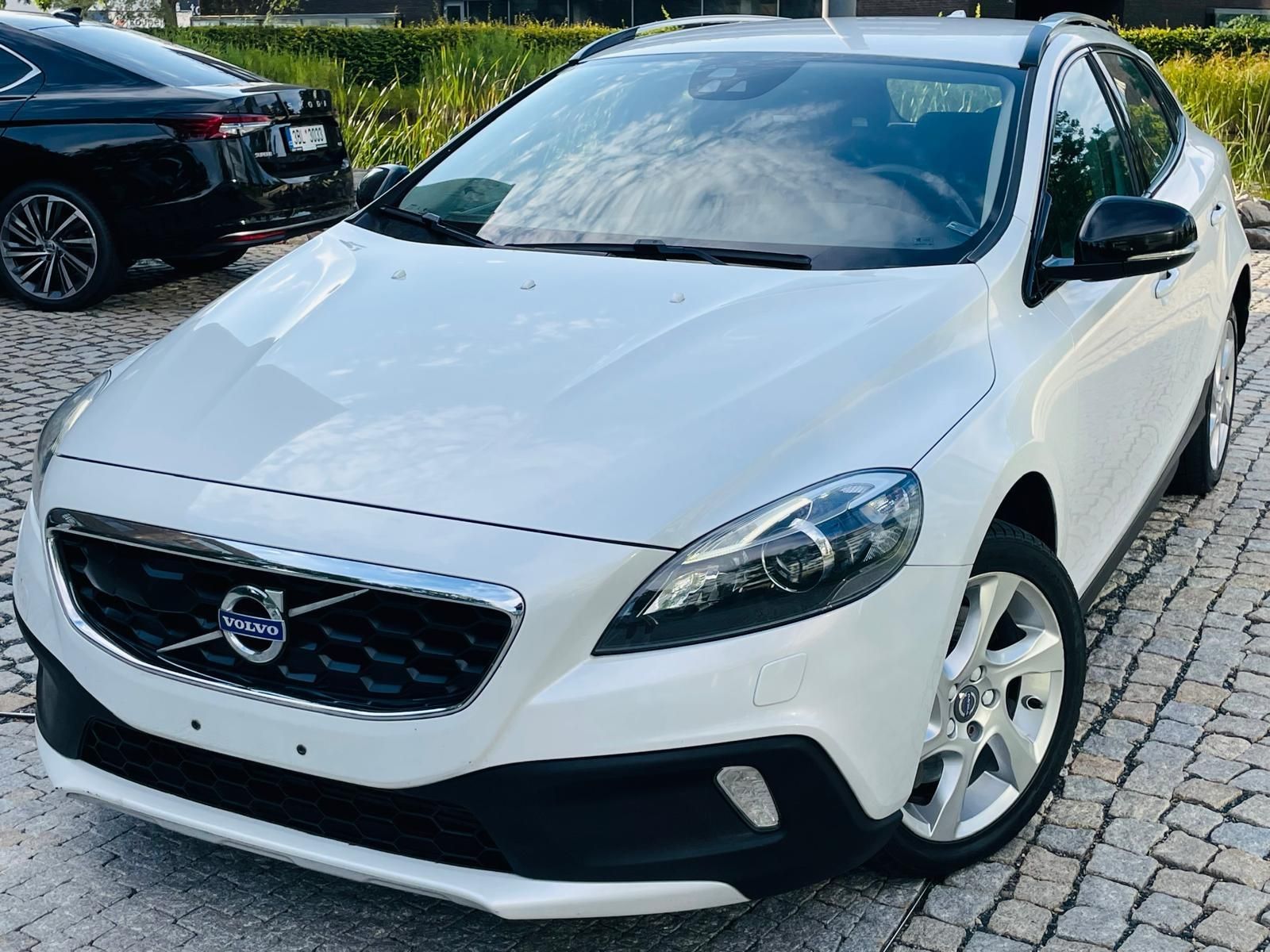 Volvo V40, 2.0i AUT 1MAJITEL CROSS COUNTR