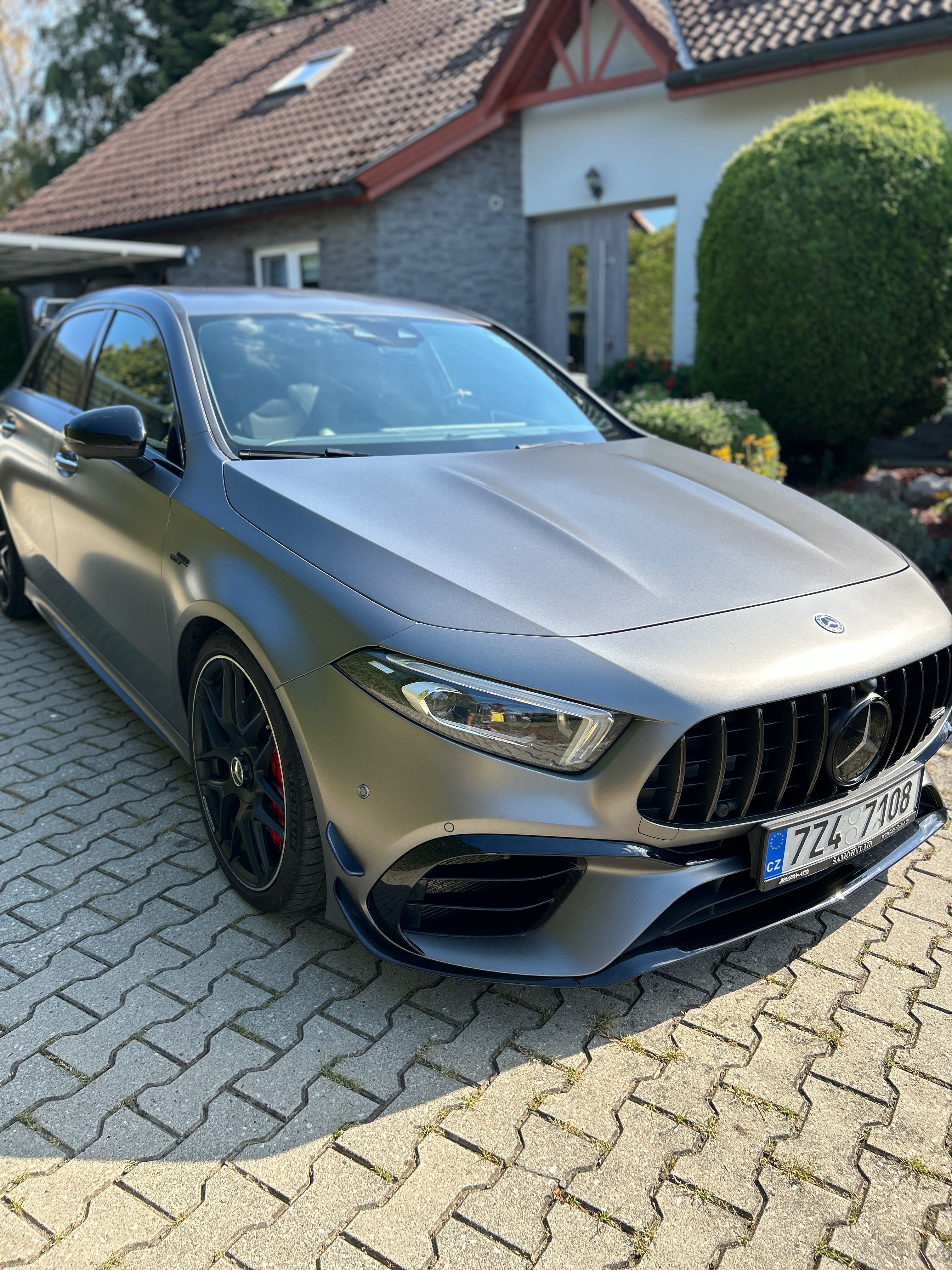 Mercedes-Benz Třídy A, AMG 45s 4MATIC+, HUD, 360 - fotka 3