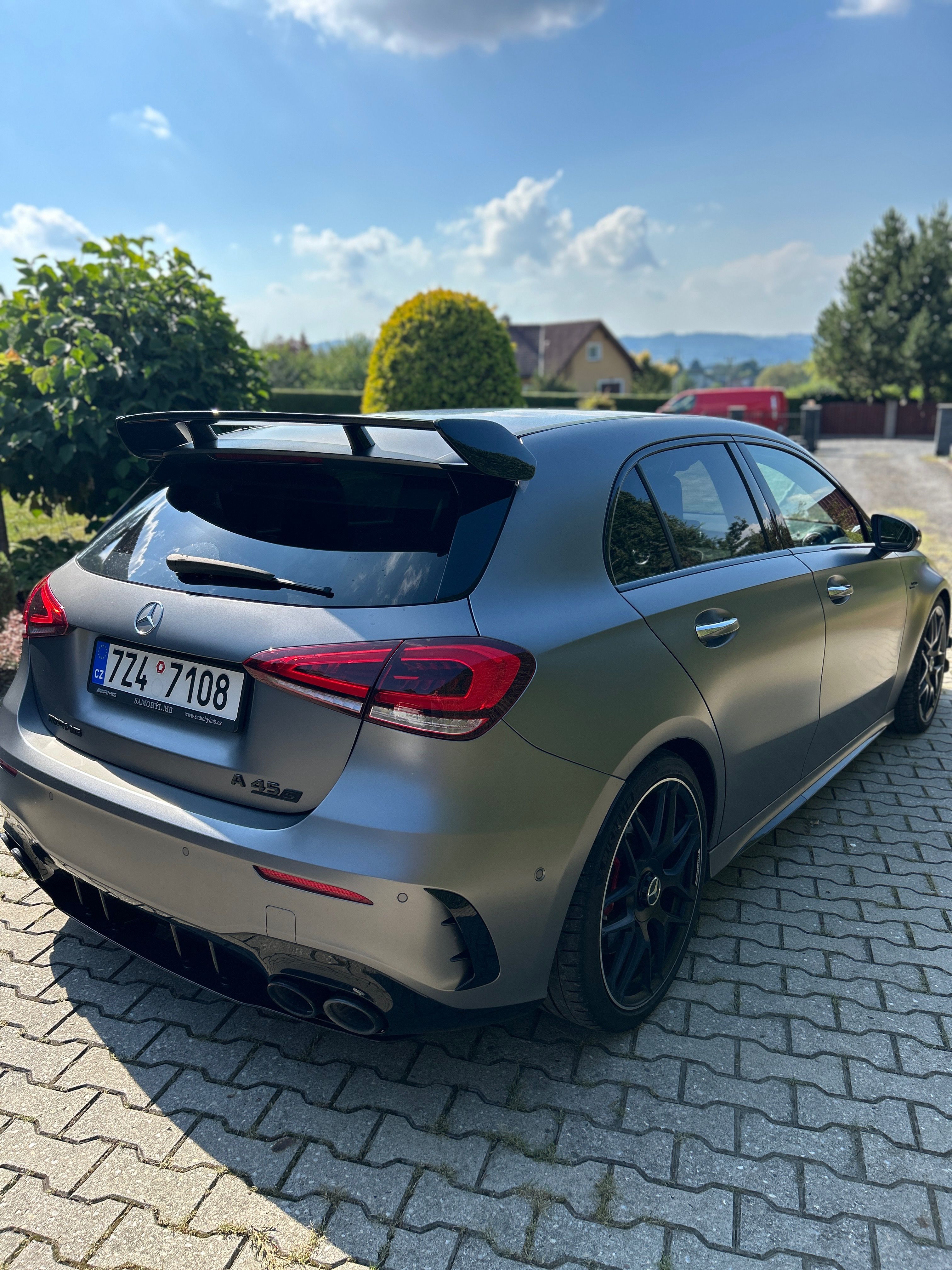 Mercedes-Benz Třídy A, AMG 45s 4MATIC+, HUD, 360 - fotka 4