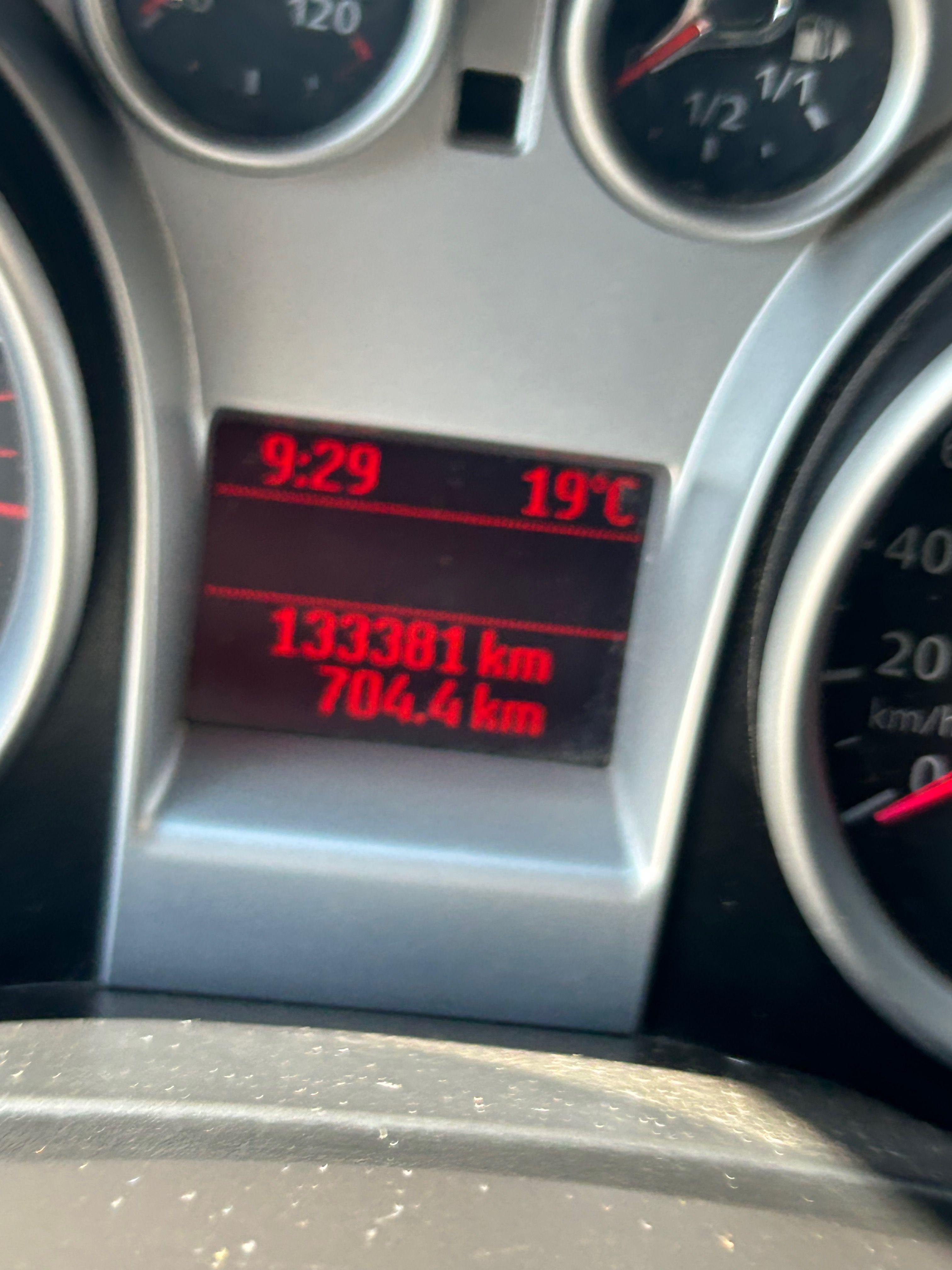 Ford Focus, 1,6i servisováno - fotka 6