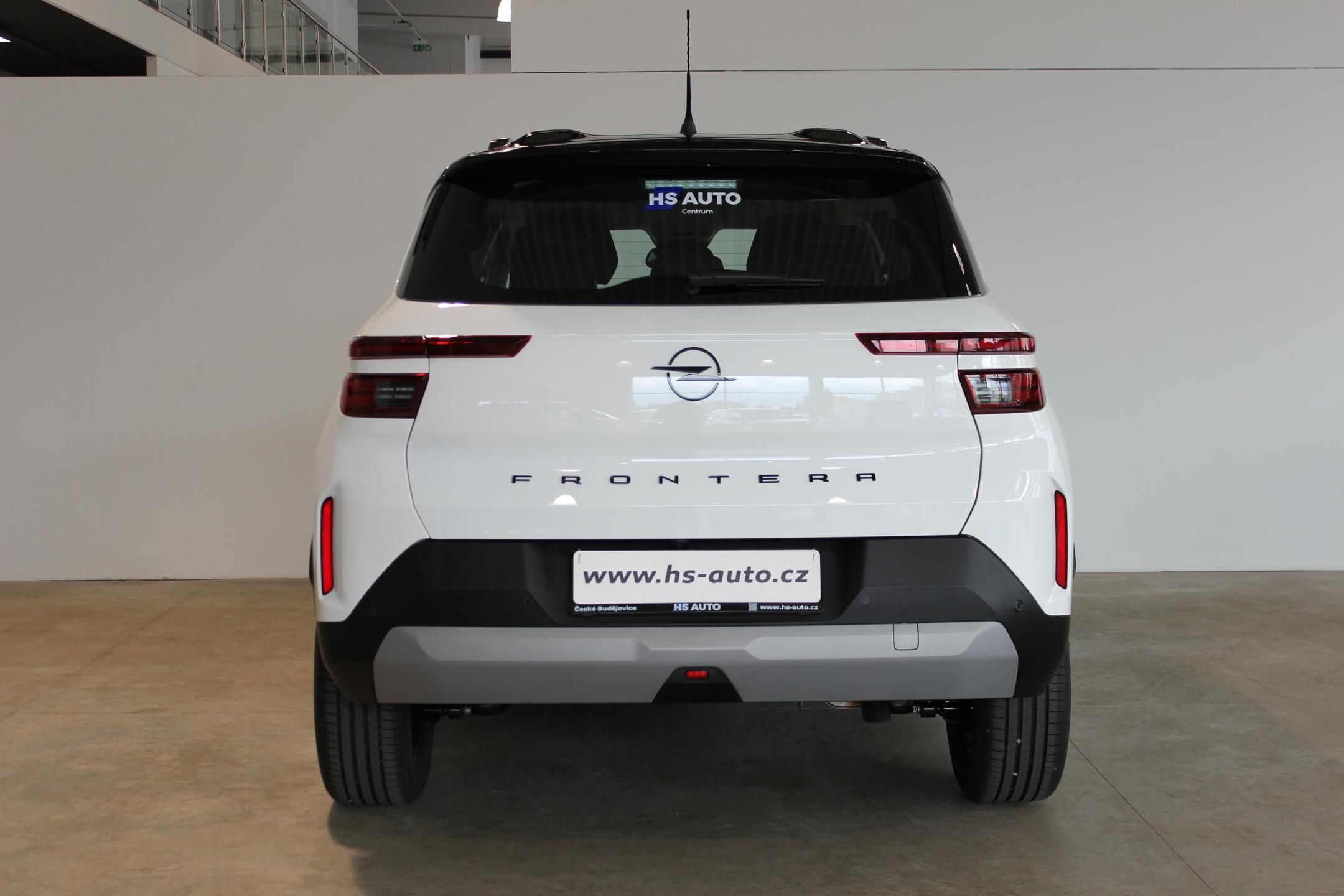 Opel Frontera, GS Hybrid 1.2 TURBO 107kW - fotka 5