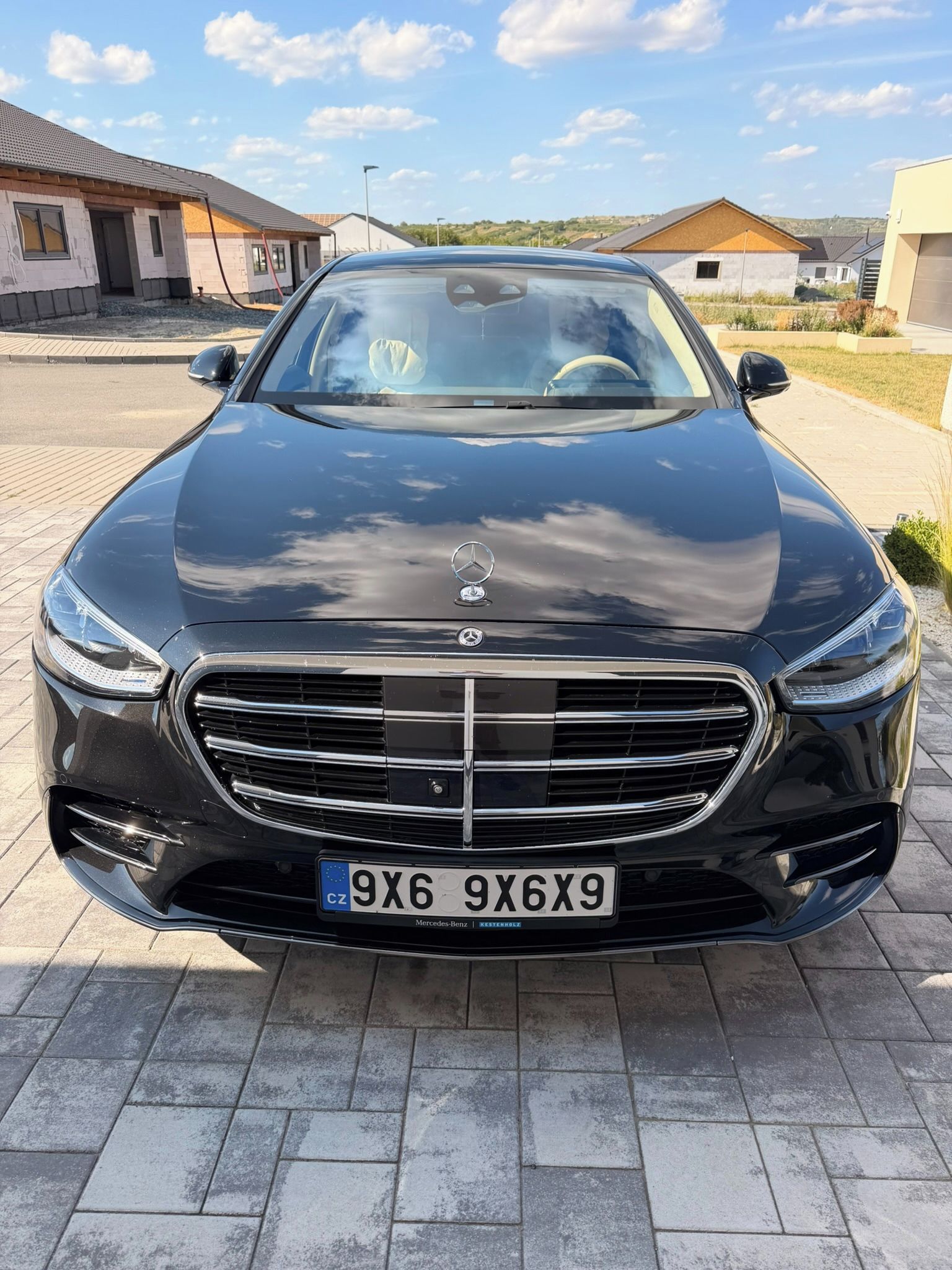 Mercedes-Benz Třídy S, S450d 4MATIC L - fotka 2