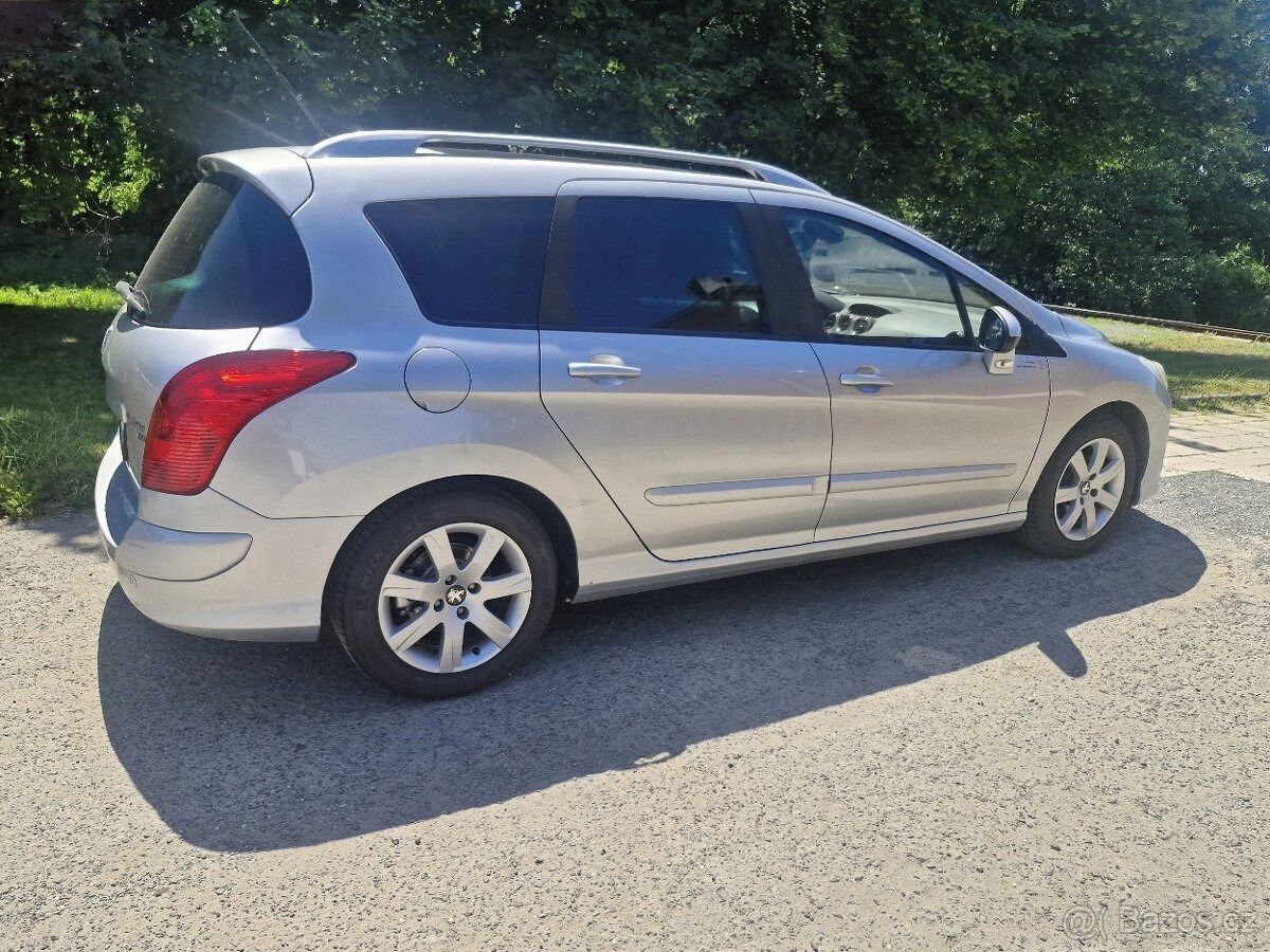 Peugeot 308, Peugeot 308sw - fotka 3