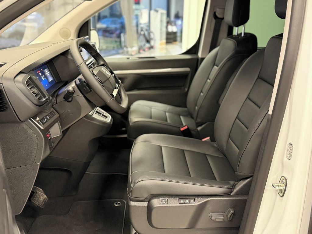 Opel Zafira, L2 Elegance 2.2 CDTi 7 míst - fotka 4