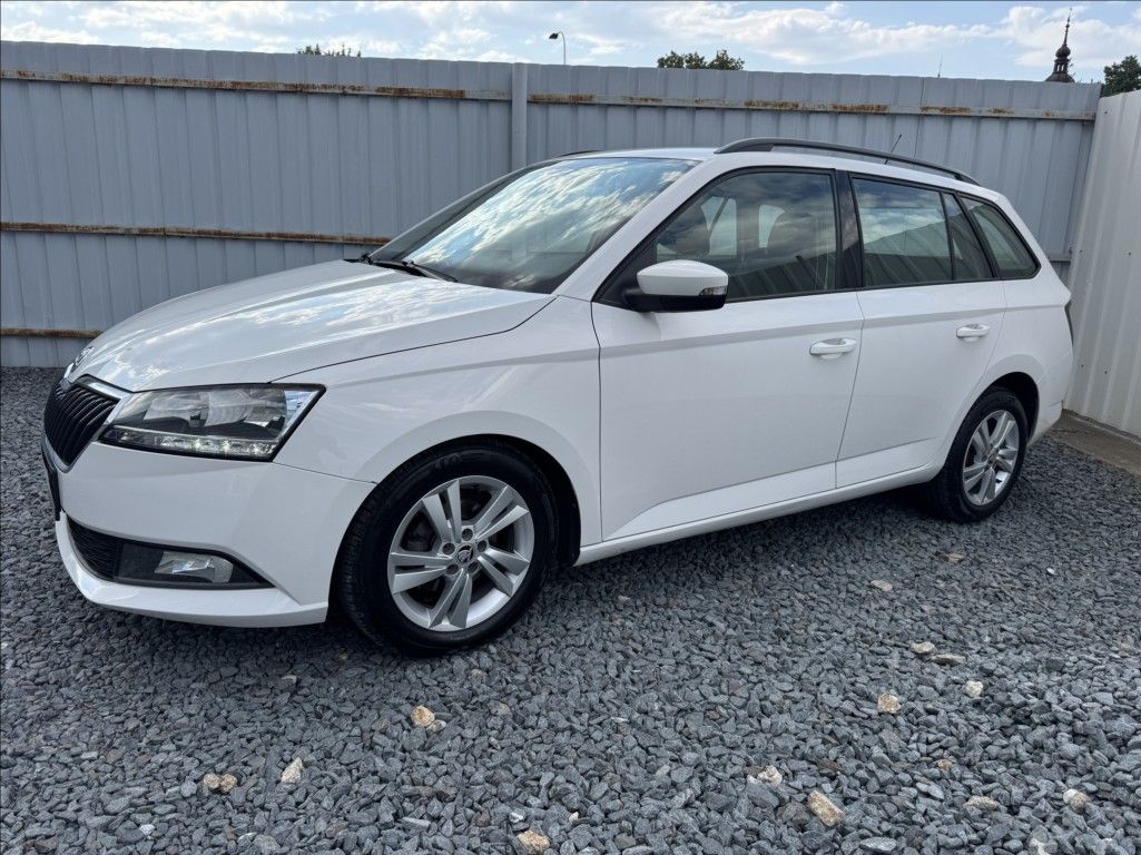 Škoda Fabia, 1,0 TSI DPH tažné 1maj původČR - fotka 3