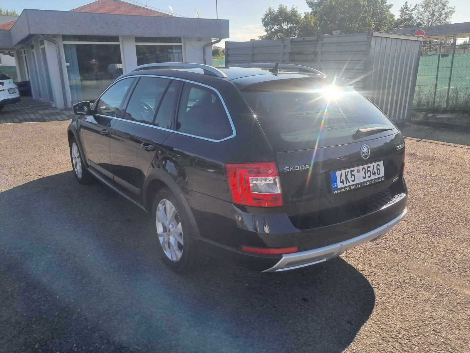 Škoda Octavia, 2,0 TDI 110 kW SCOUT - fotka 5
