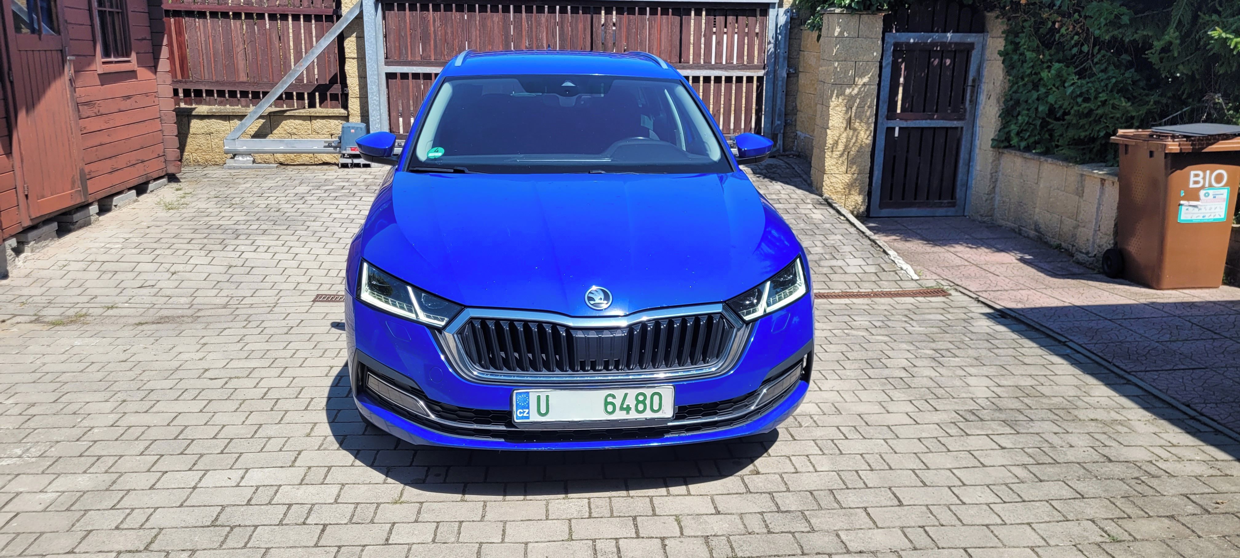 Škoda Octavia, 4 2,0TDi DSG VIRTUAL full led - fotka 2