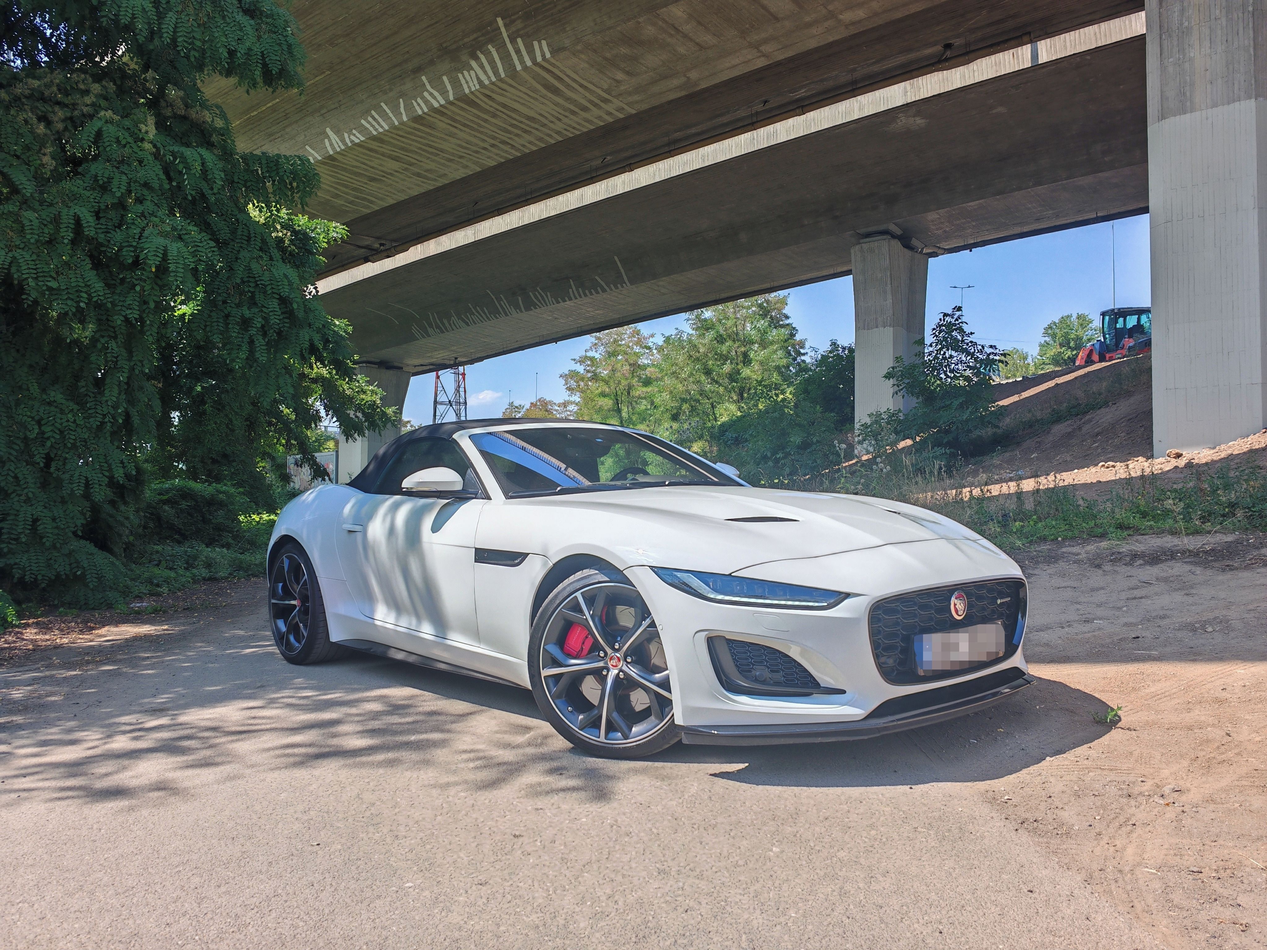 Jaguar F-Type, P450 R-DYNAMIC TOP stav 1.maj.