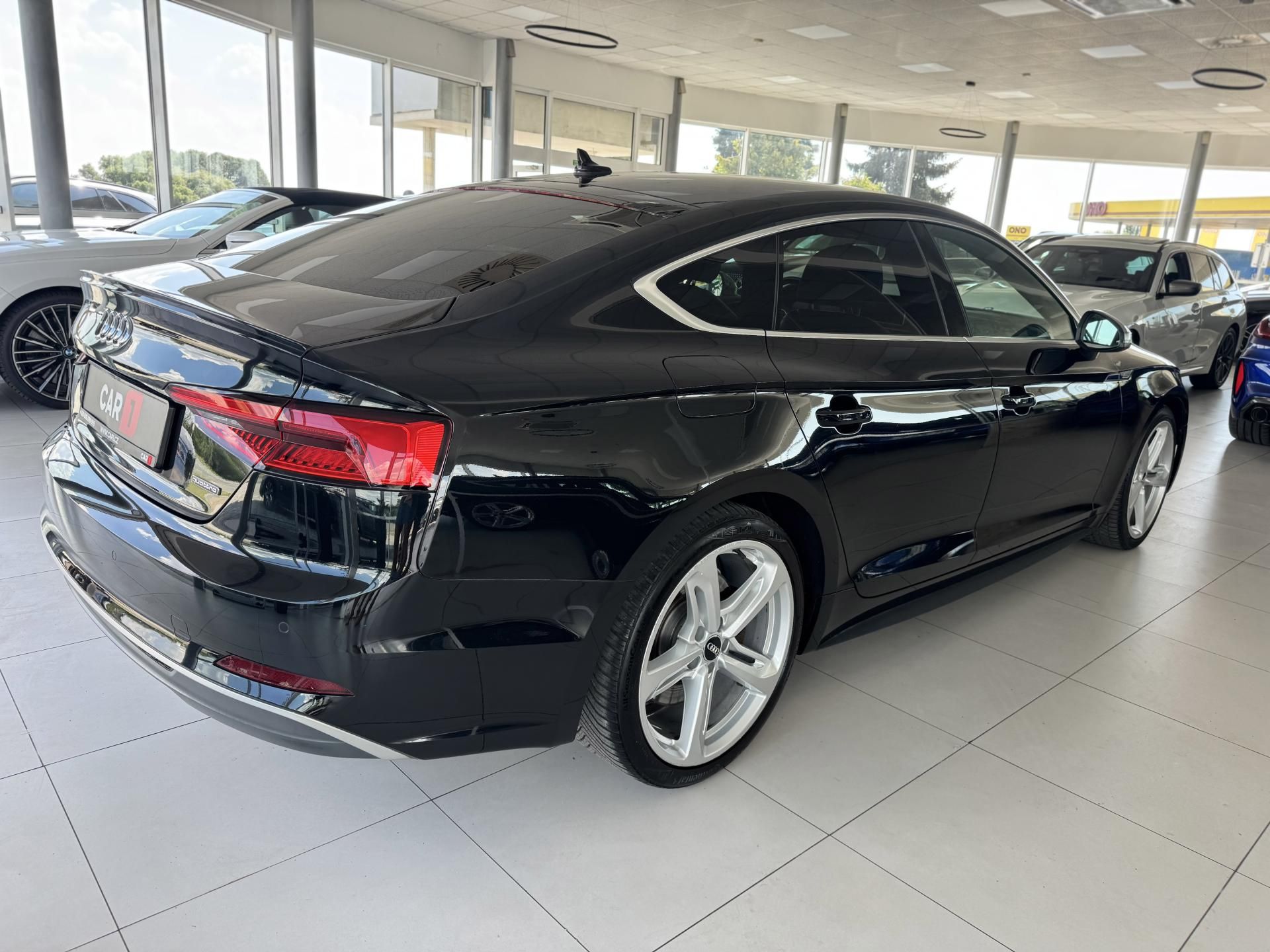 Audi A5, 3,0TDI Q*200kW*S-LINE*KeyLess - fotka 5