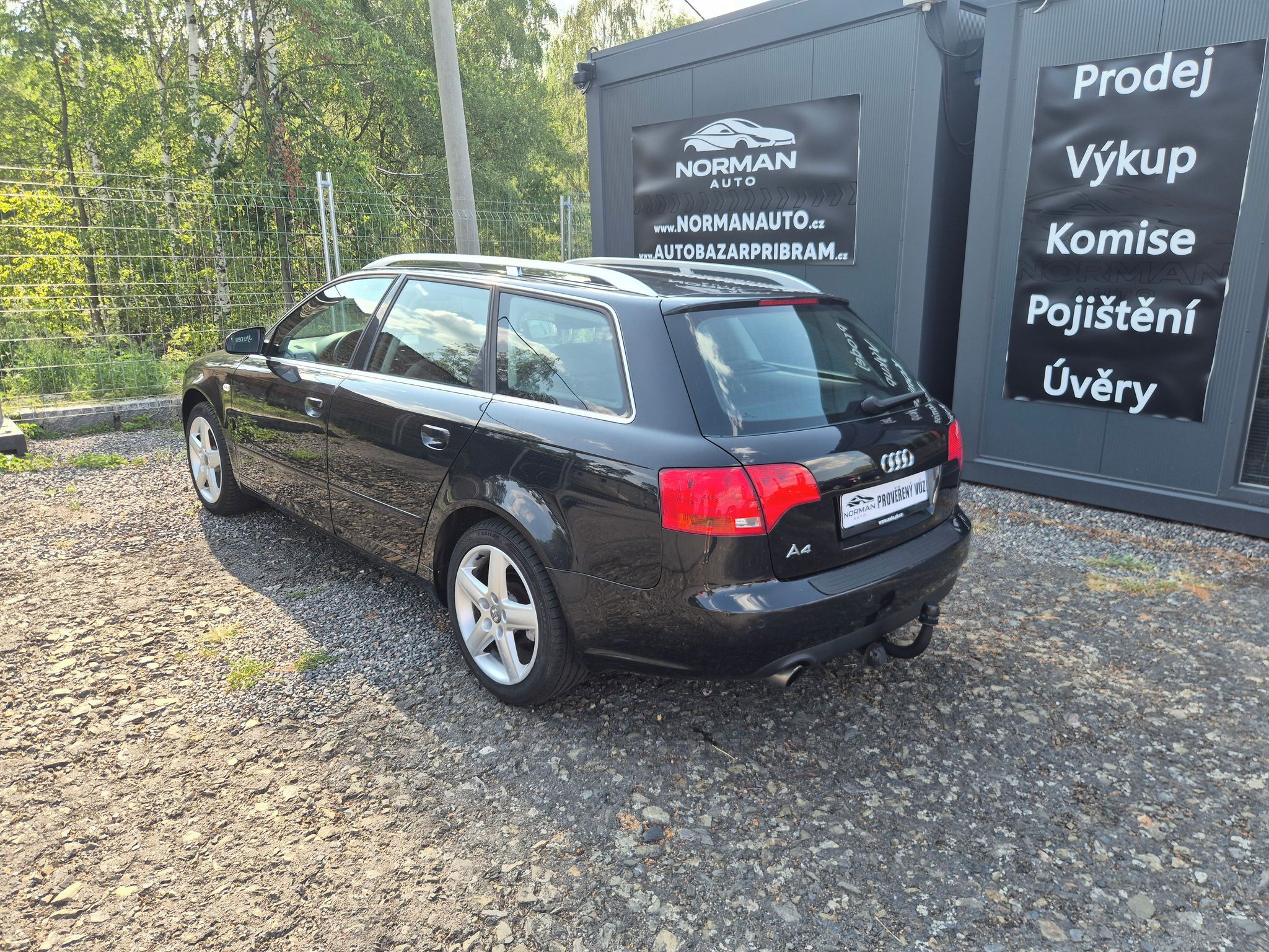 Audi A4, 1.6MPi 75kw, tažné, pěkná - fotka 5