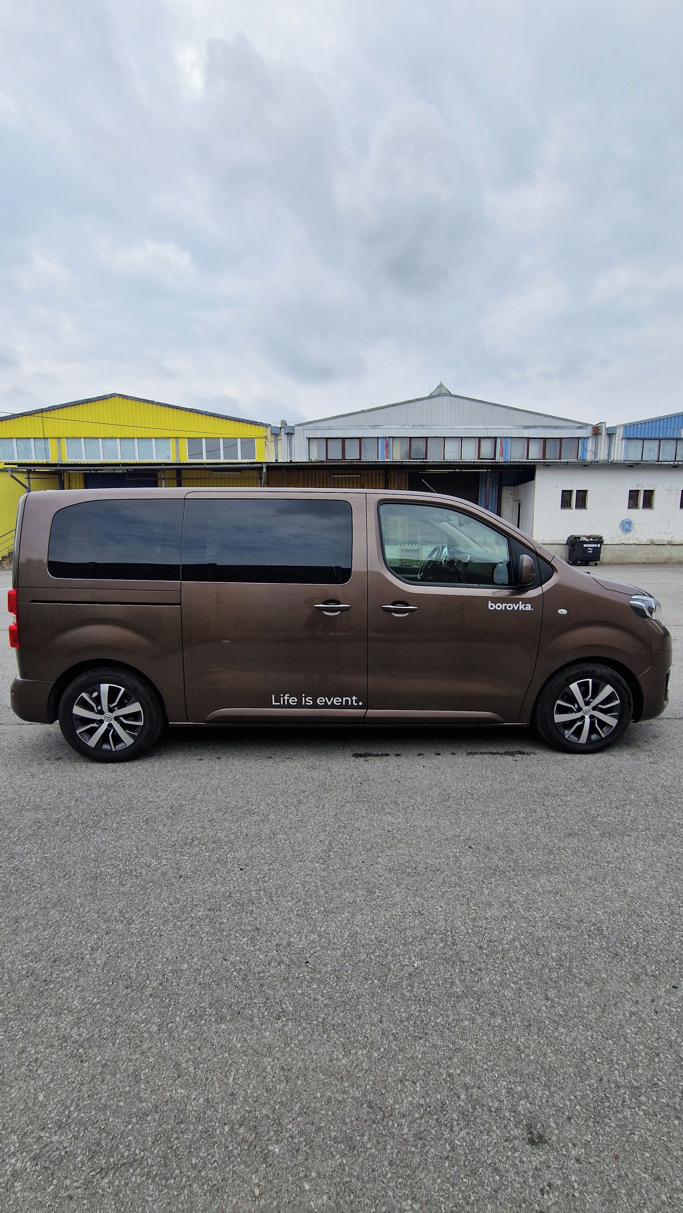 Toyota Proace Verso, Toyota Proace verso VIP, 130kw - fotka 3