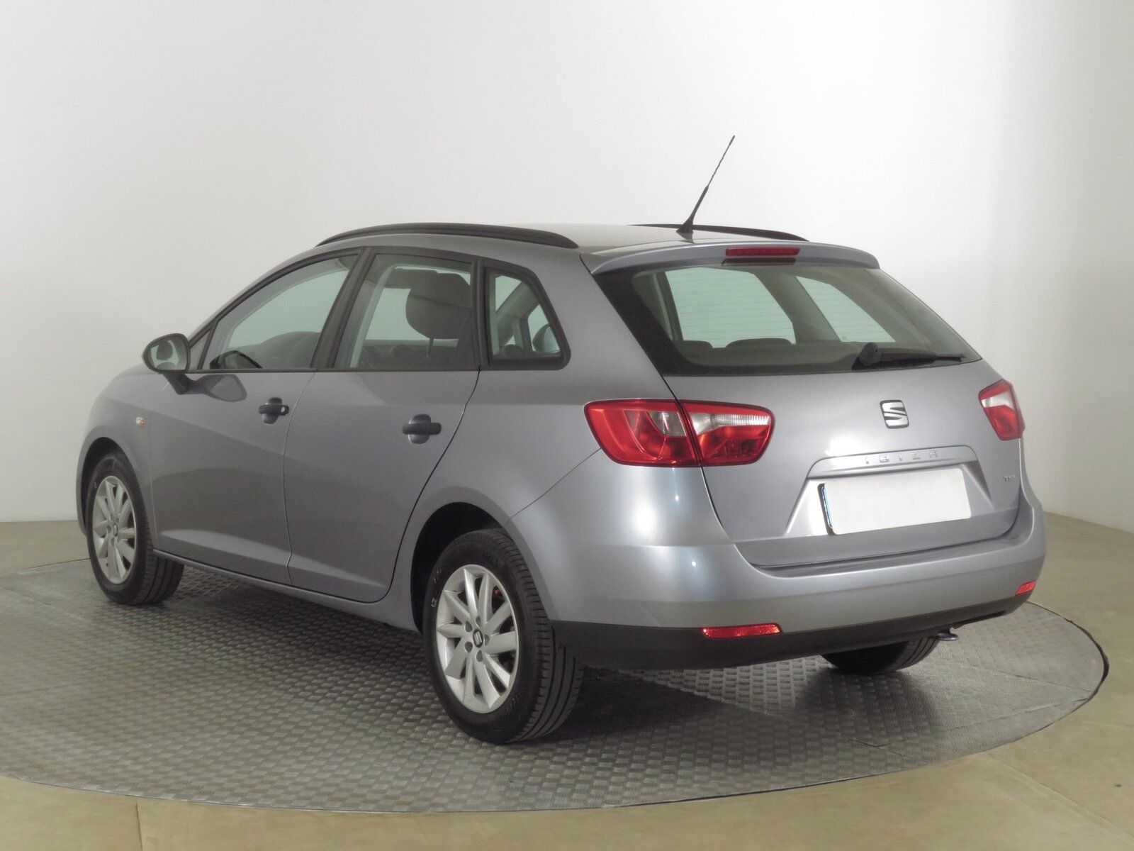Seat Ibiza, 1.2 TSI, Serv.kniha - fotka 4