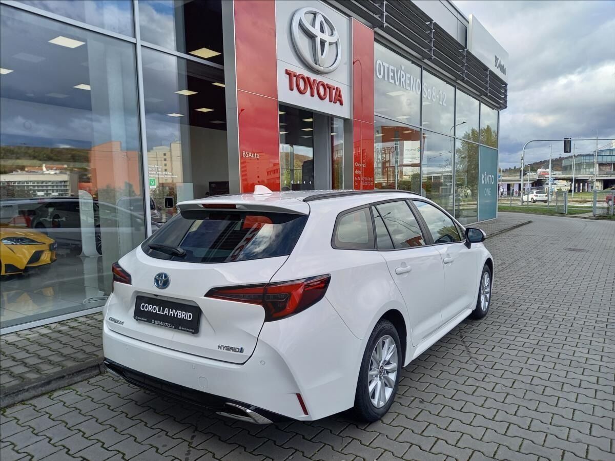 Toyota Corolla, 1.8 Comfort Tech - fotka 4