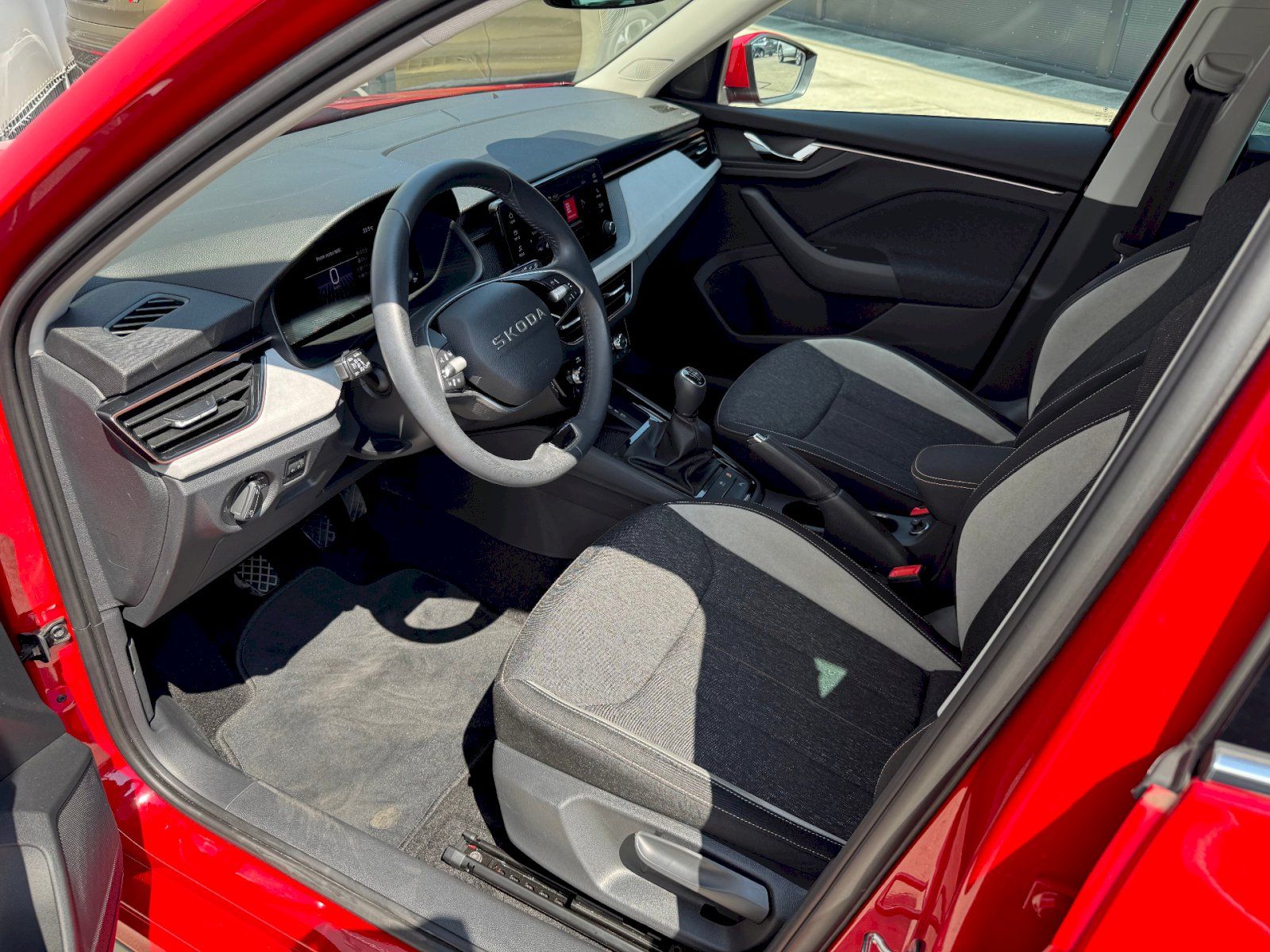 Škoda Kamiq, 1.0 TSI 85 kW Top Selection - fotka 6